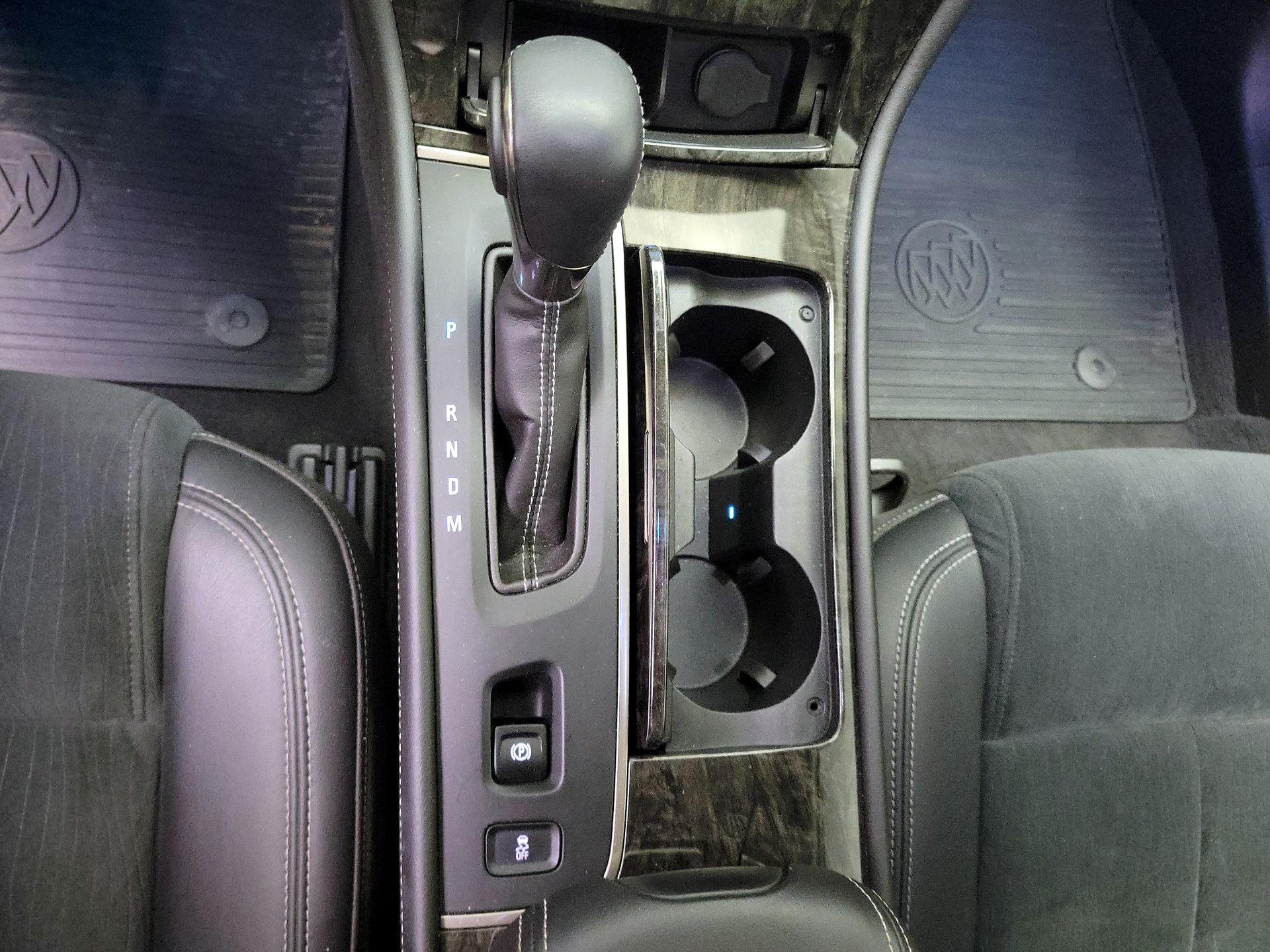 Thumbnail: 2014 Buick LaCrosse - 16