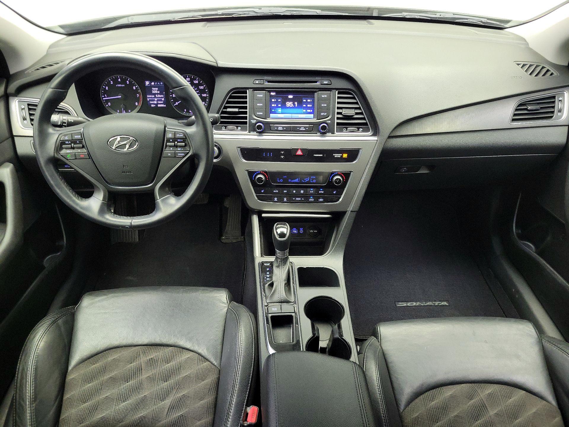 Thumbnail: 2015 Hyundai Sonata - 9