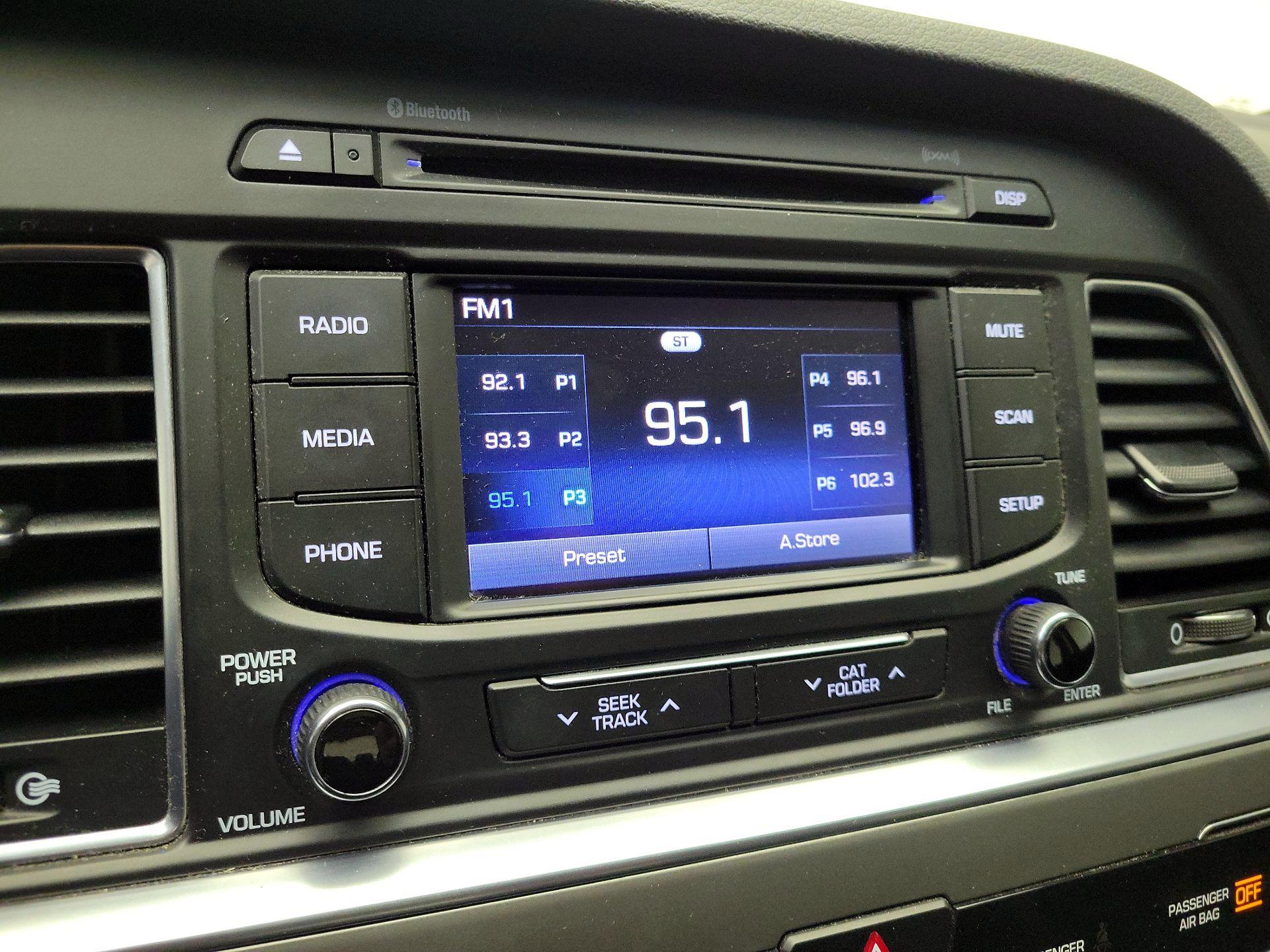 Thumbnail: 2015 Hyundai Sonata - 15