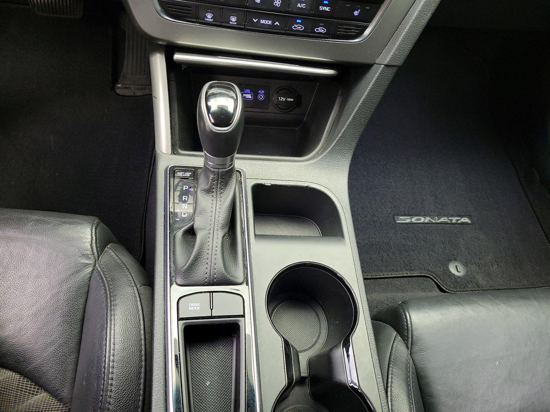 Thumbnail: 2015 Hyundai Sonata - 17