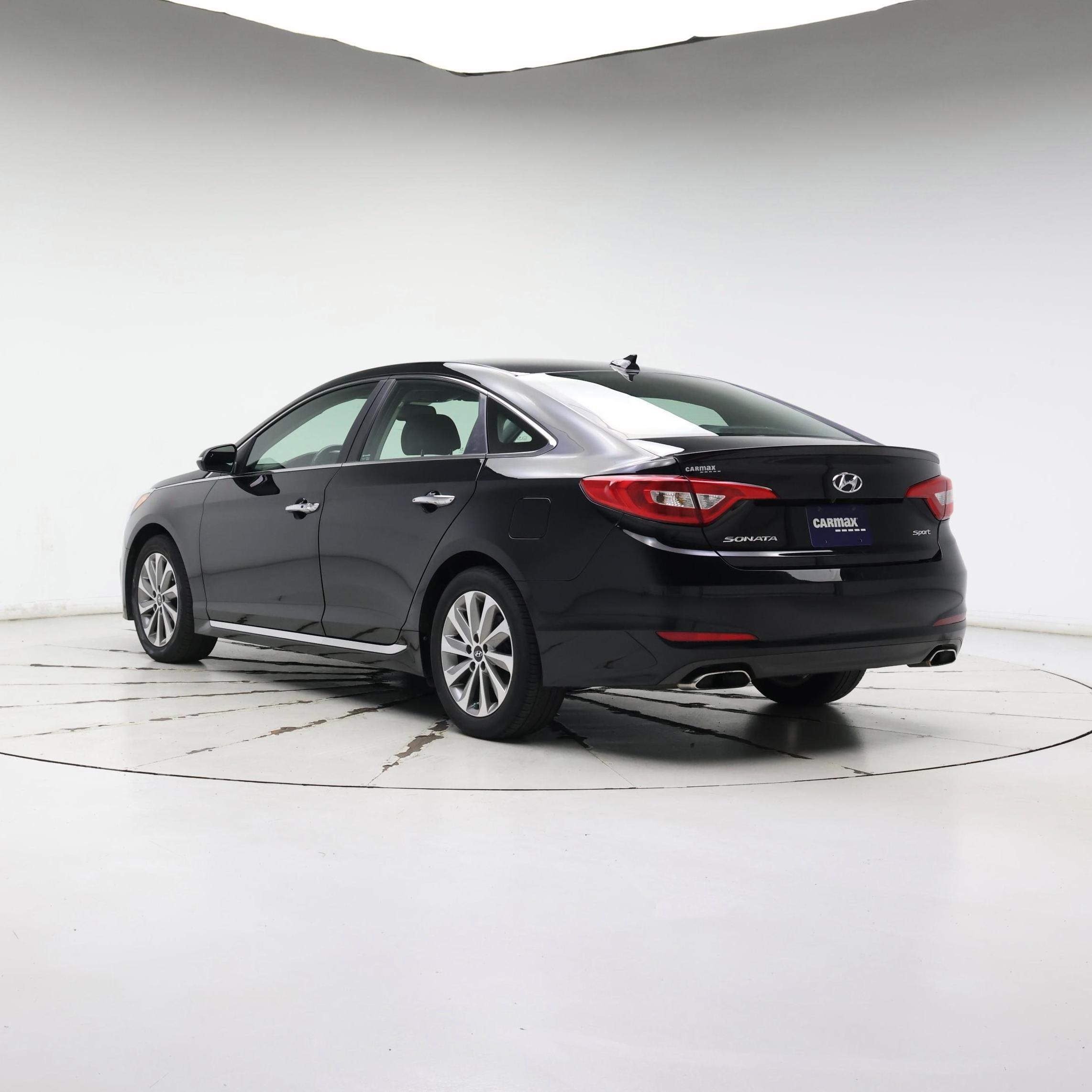Thumbnail: 2015 Hyundai Sonata - 2