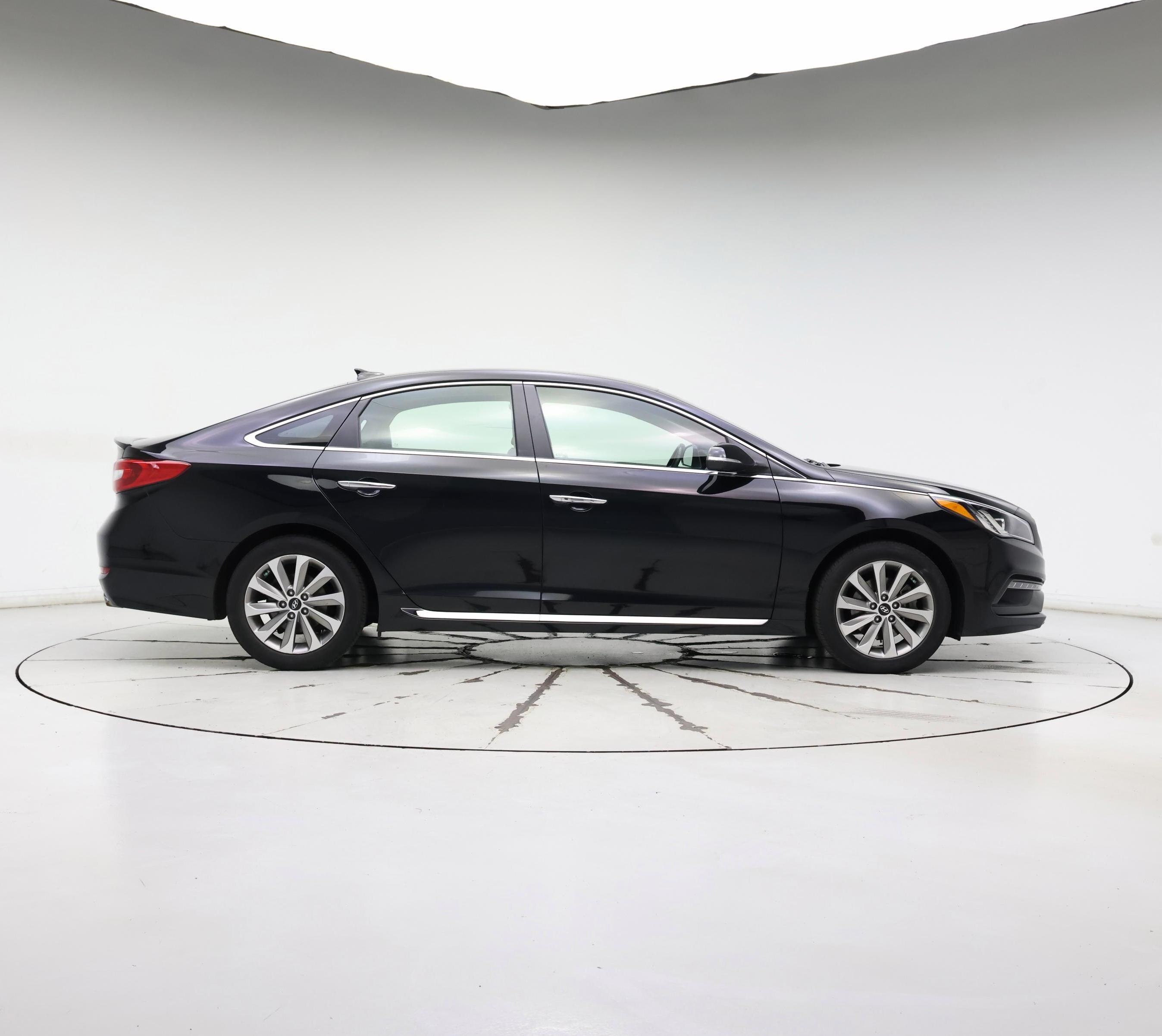 Thumbnail: 2015 Hyundai Sonata - 7