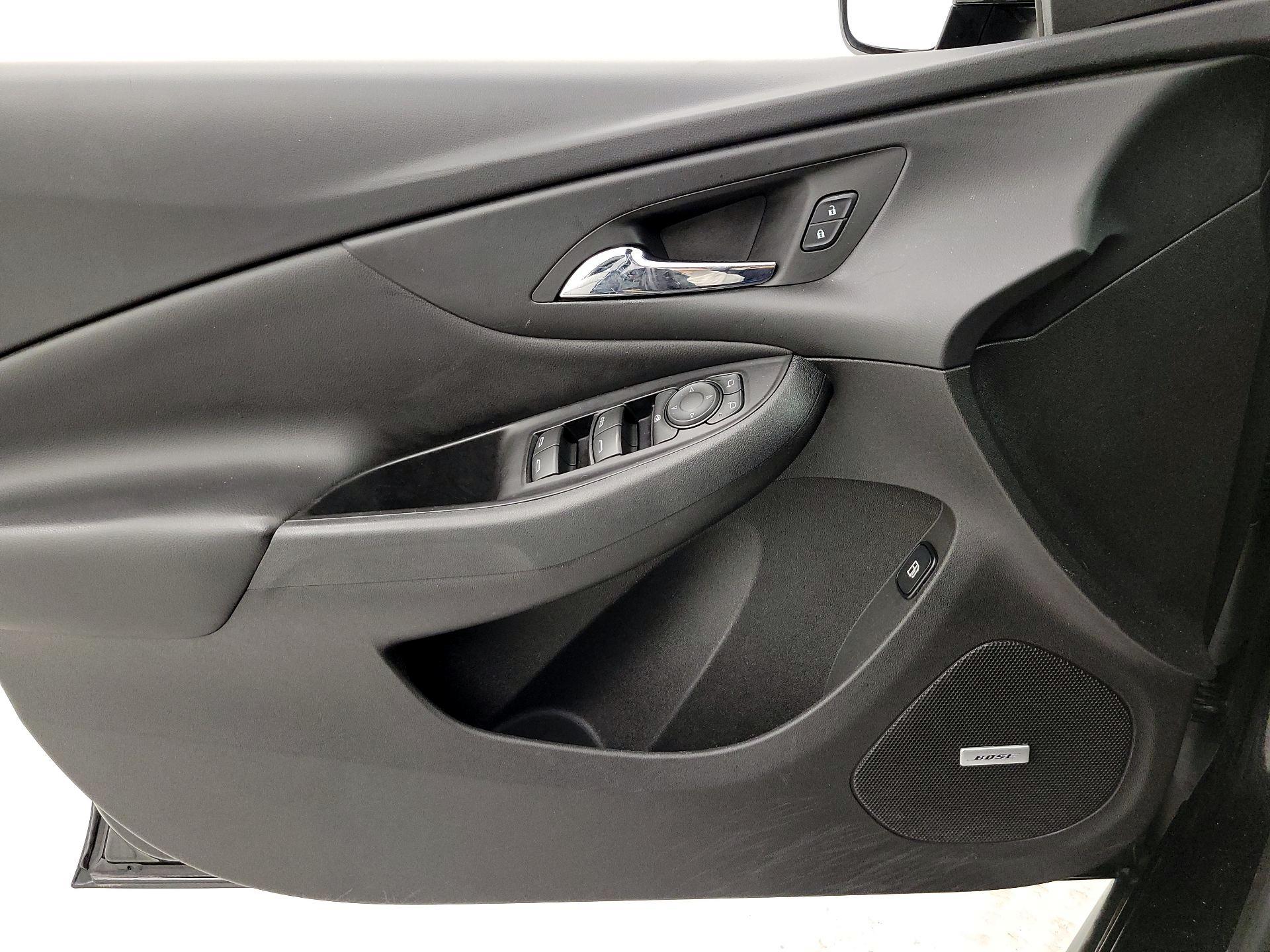 Thumbnail: 2017 Chevrolet Volt - 12