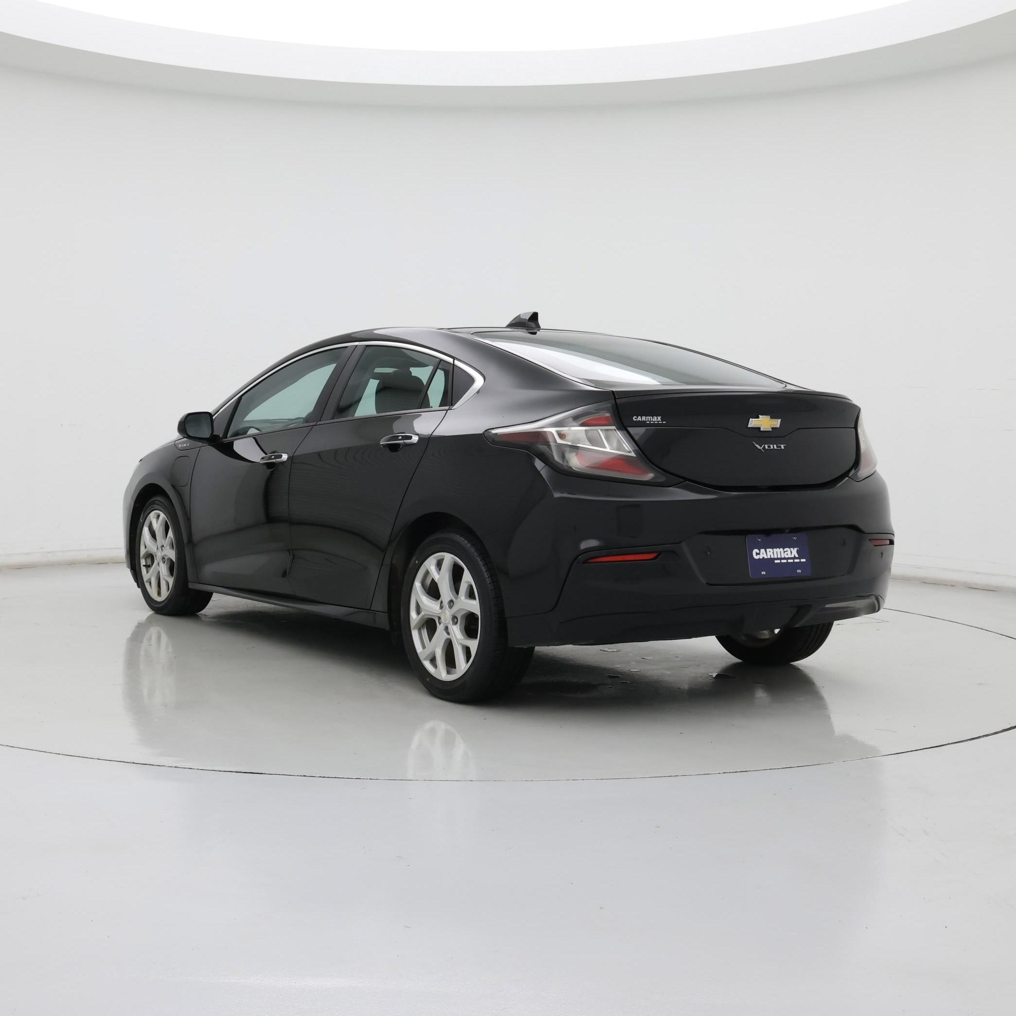 Thumbnail: 2017 Chevrolet Volt - 2