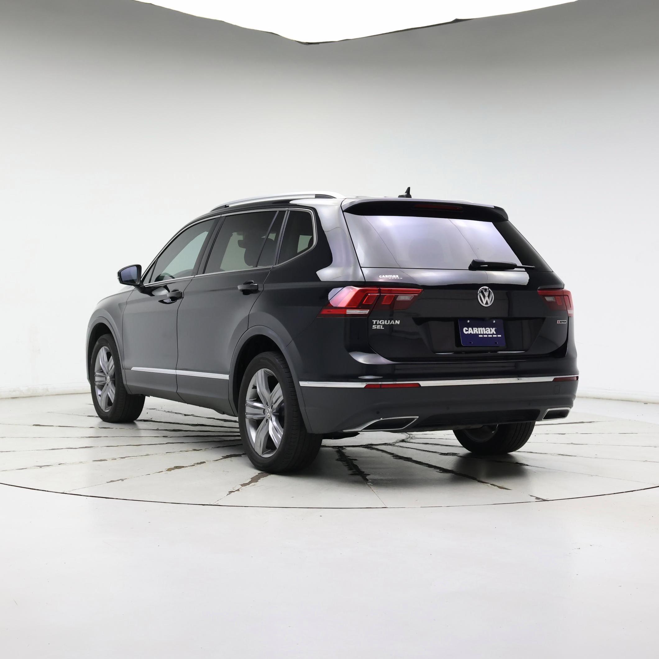 Thumbnail: 2021 Volkswagen Tiguan - 2