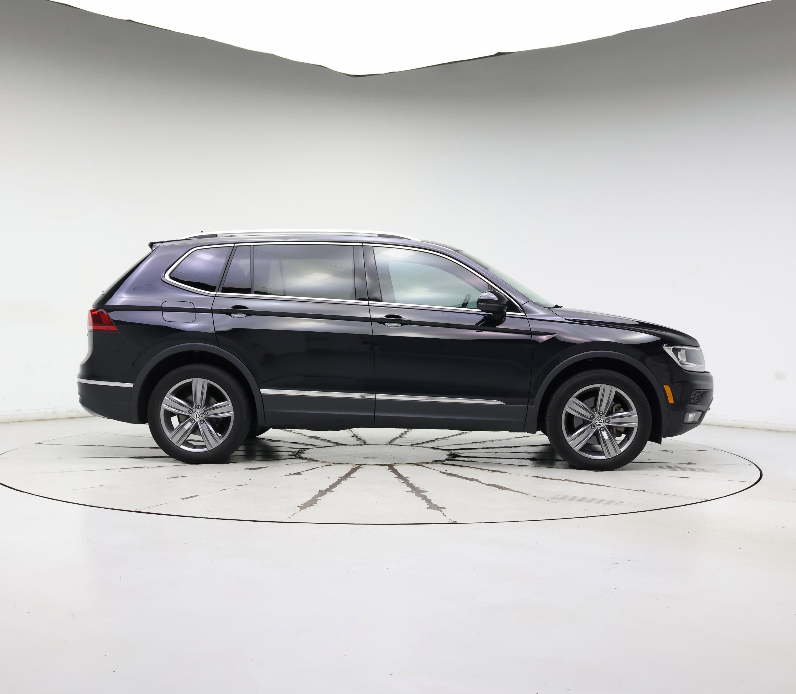 Thumbnail: 2021 Volkswagen Tiguan - 7