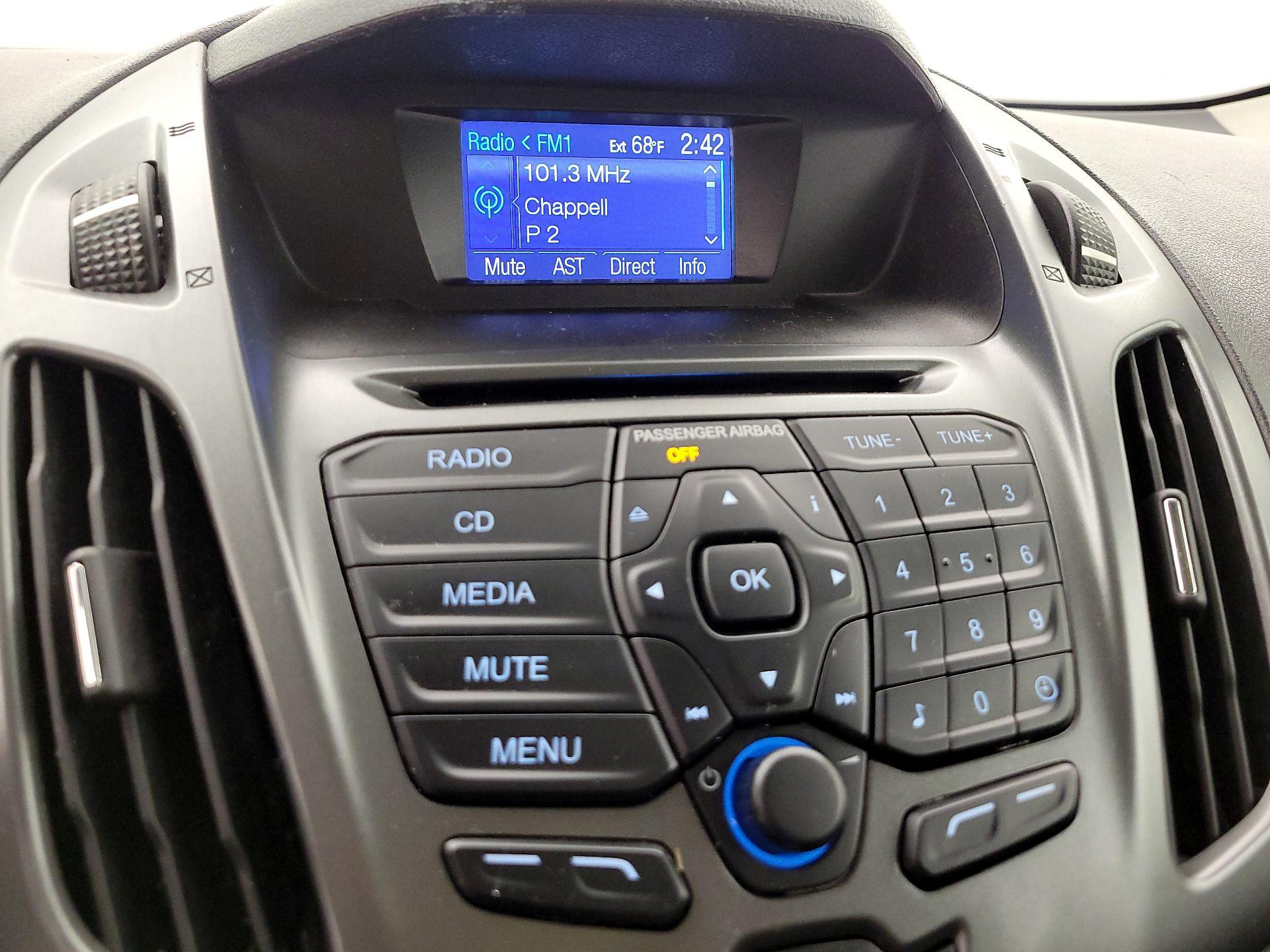 Thumbnail: 2016 Ford Transit Series - 15
