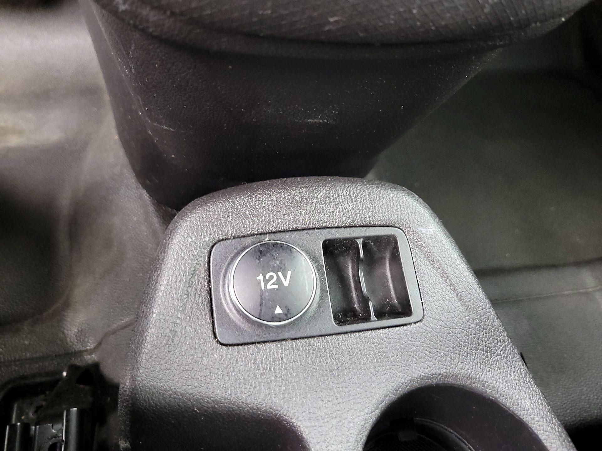 Thumbnail: 2016 Ford Transit Series - 18
