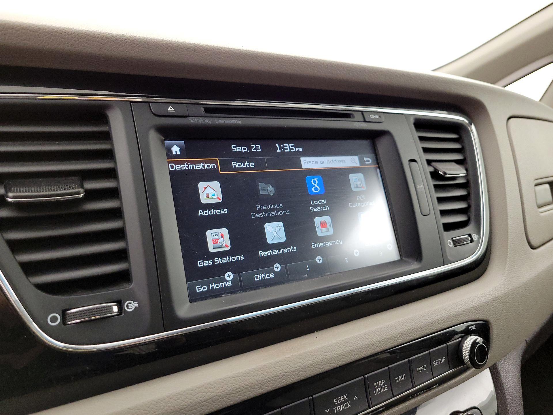 Thumbnail: 2016 Kia Sedona - 14