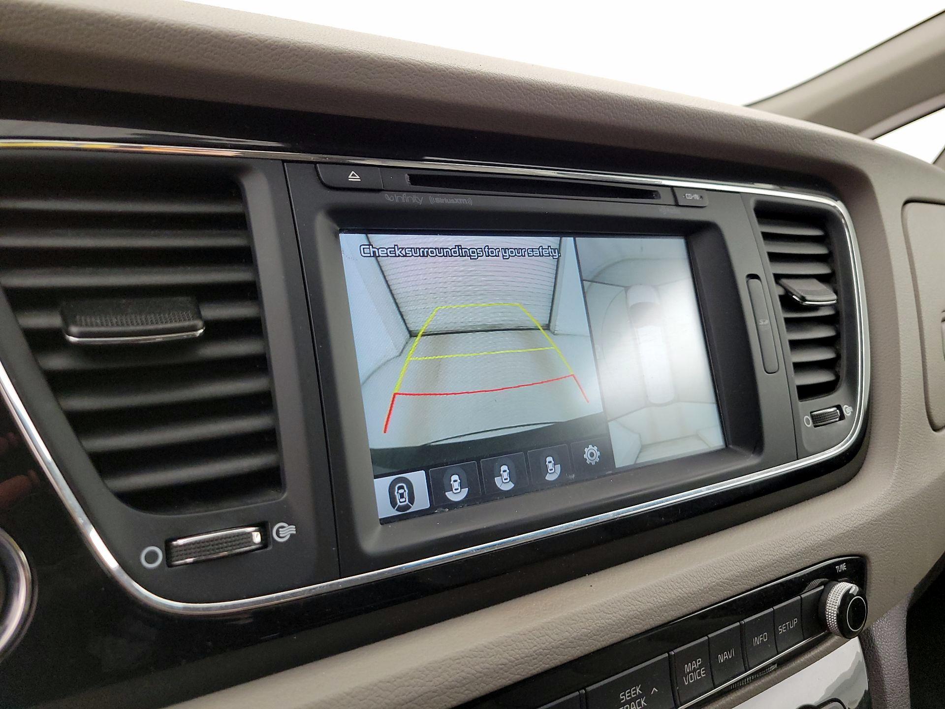Thumbnail: 2016 Kia Sedona - 15