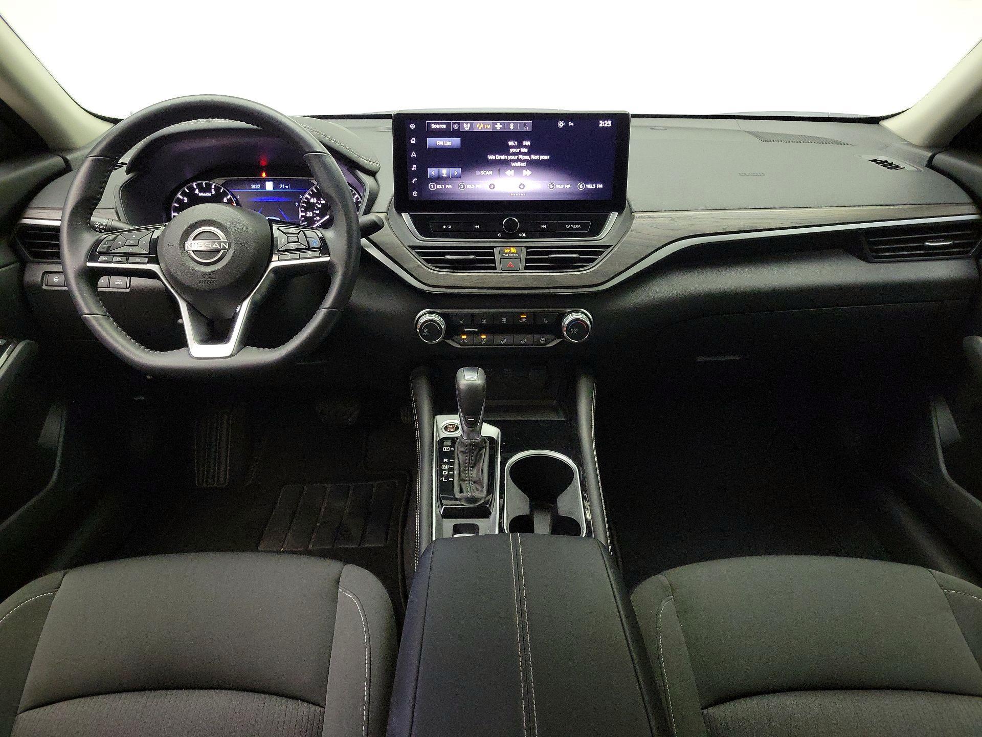 Thumbnail: 2023 Nissan Altima - 9