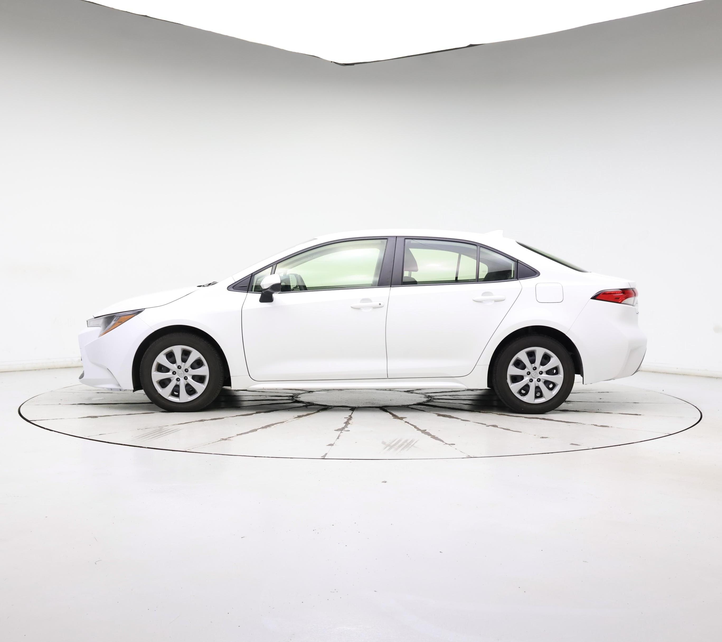 Thumbnail: 2022 Toyota Corolla - 3