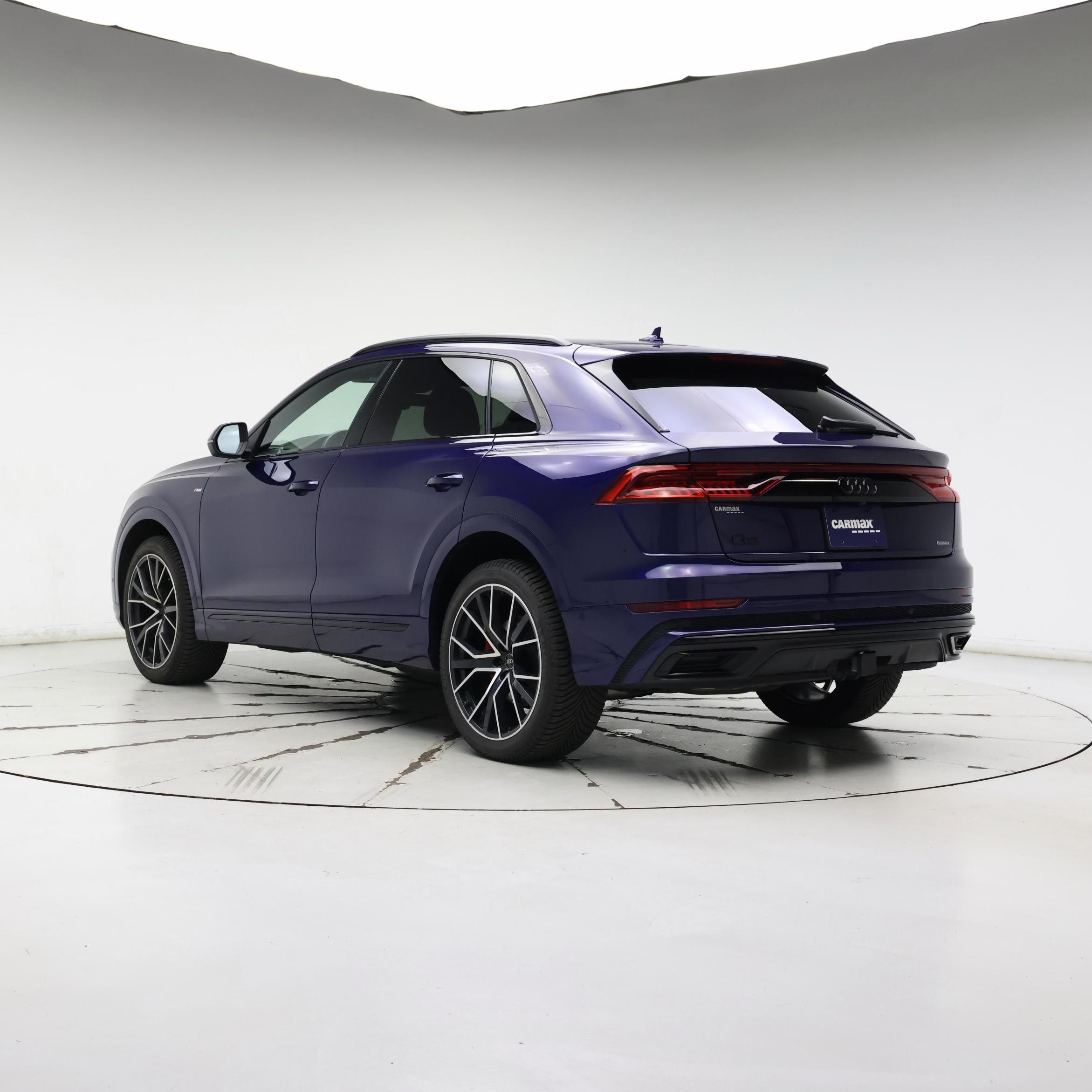 Thumbnail: 2021 Audi Q8 - 2