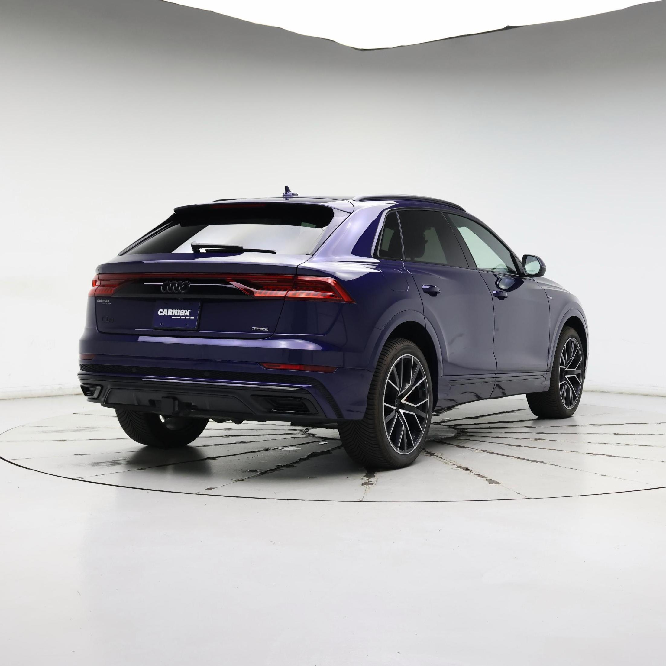 Thumbnail: 2021 Audi Q8 - 8