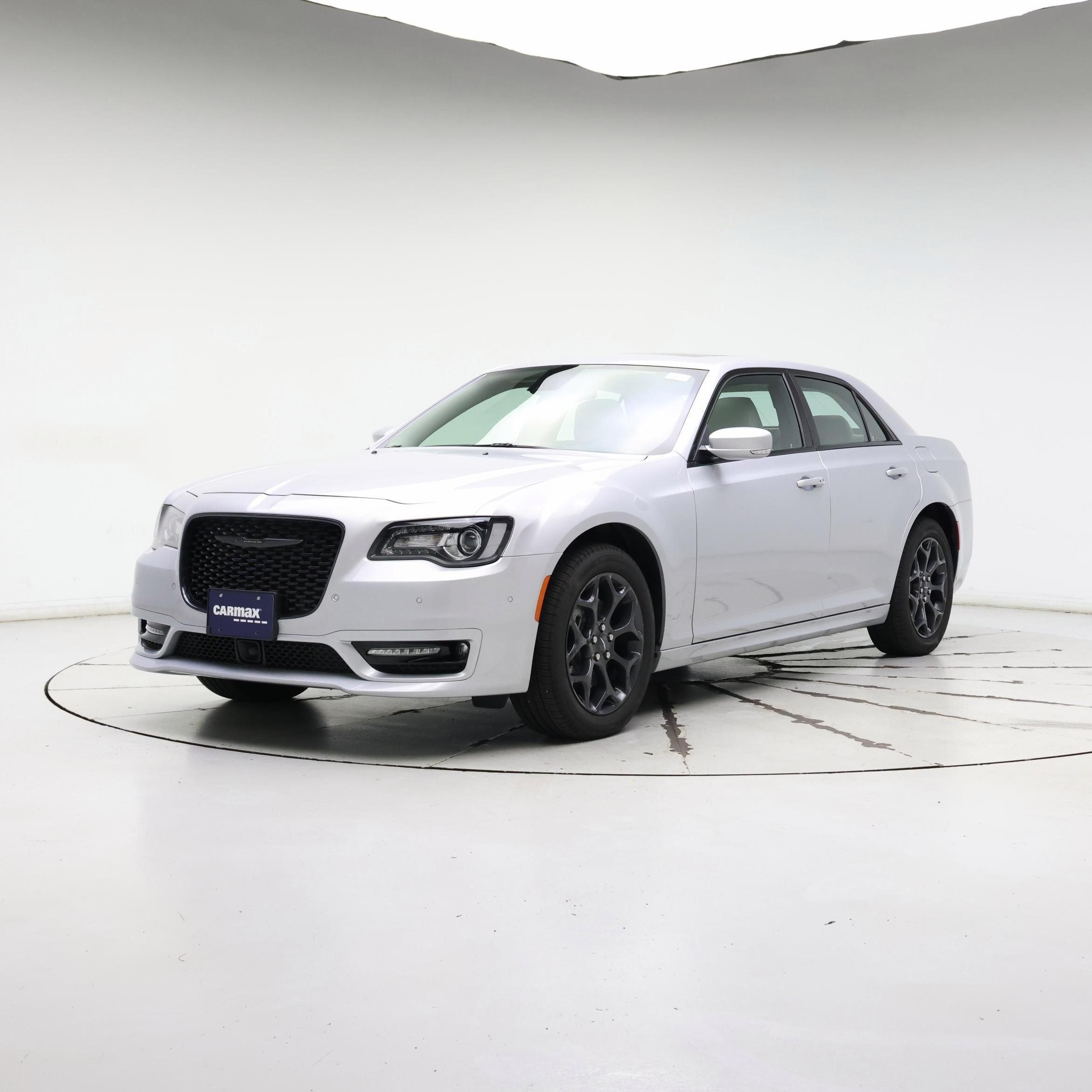 Thumbnail: 2022 Chrysler 300 - 4