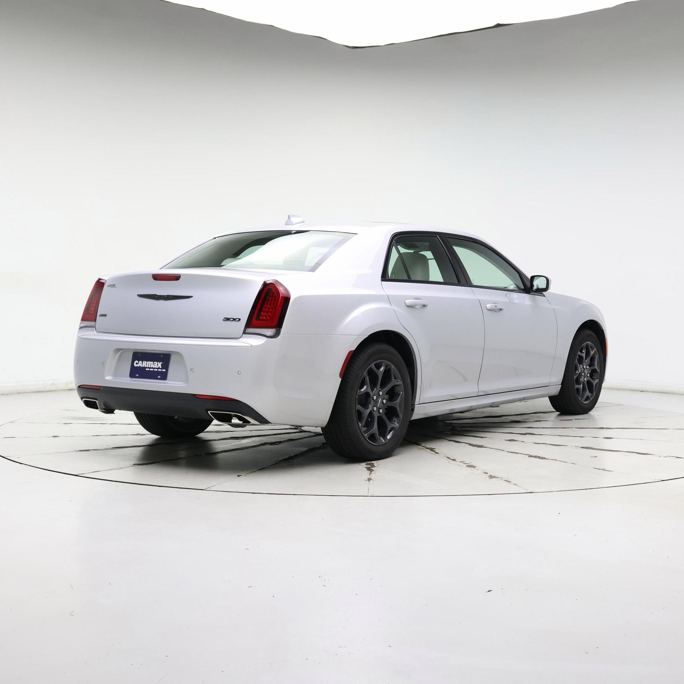Thumbnail: 2022 Chrysler 300 - 8