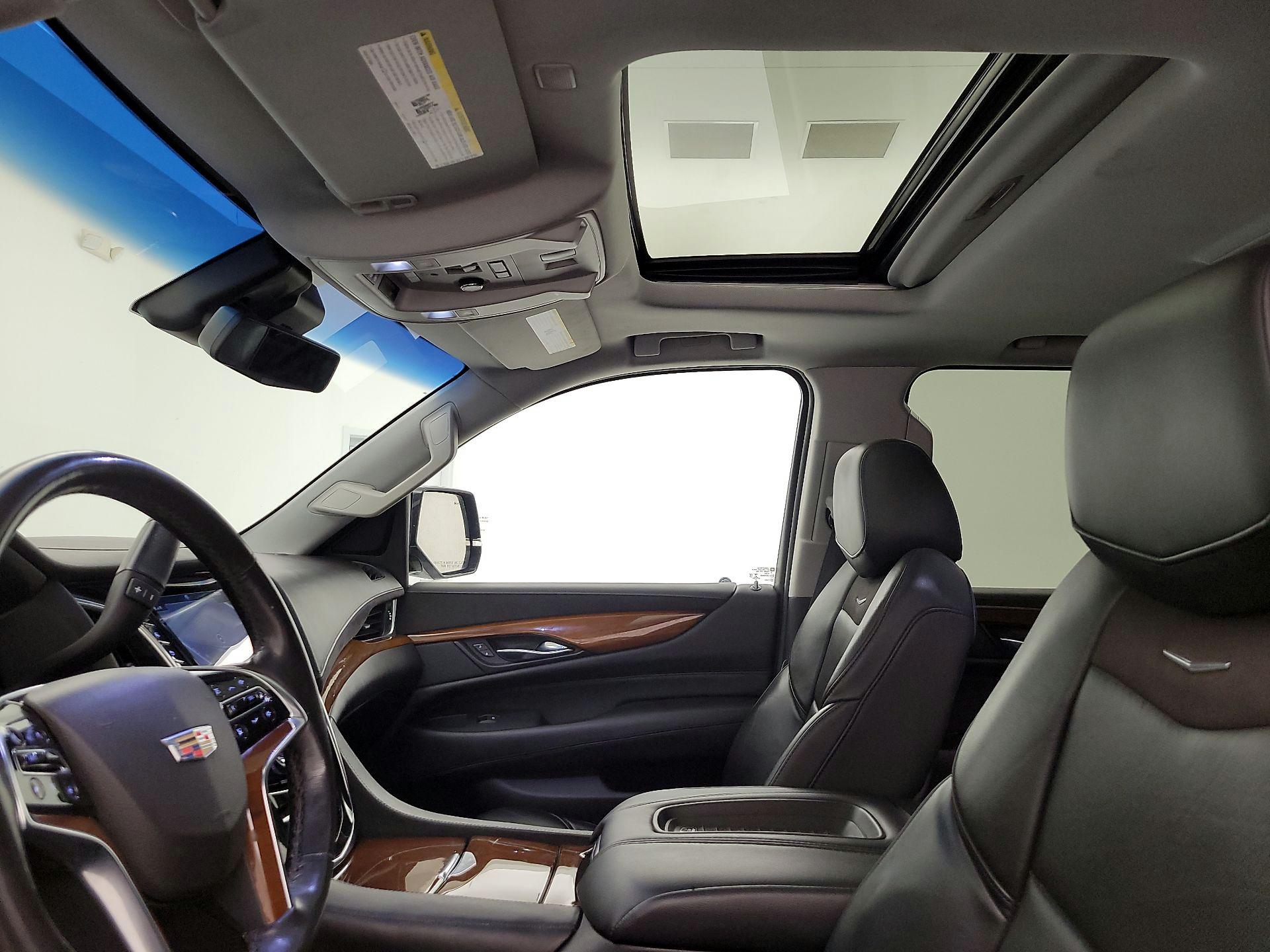 Thumbnail: 2018 Cadillac Escalade - 20