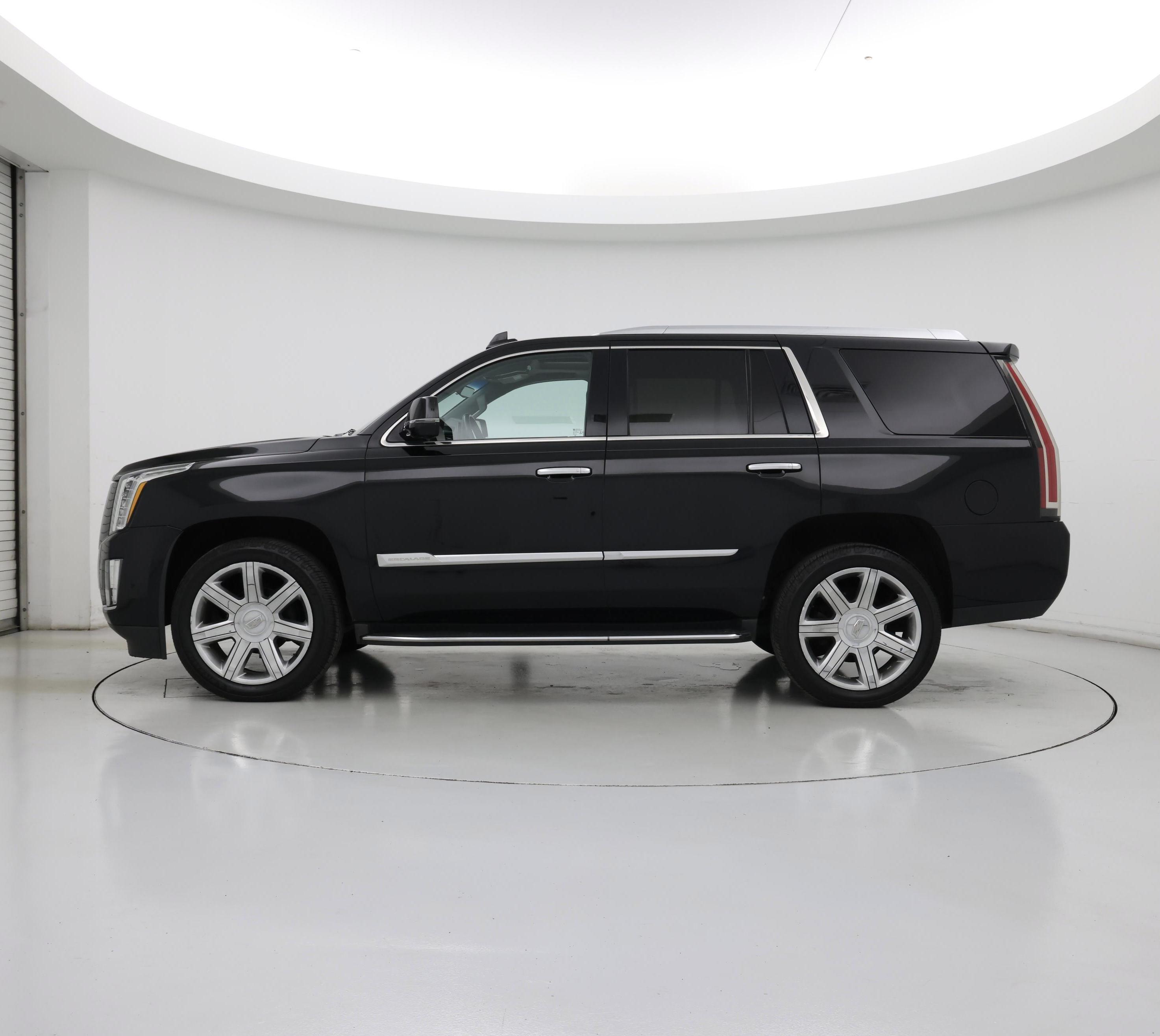 Thumbnail: 2018 Cadillac Escalade - 3