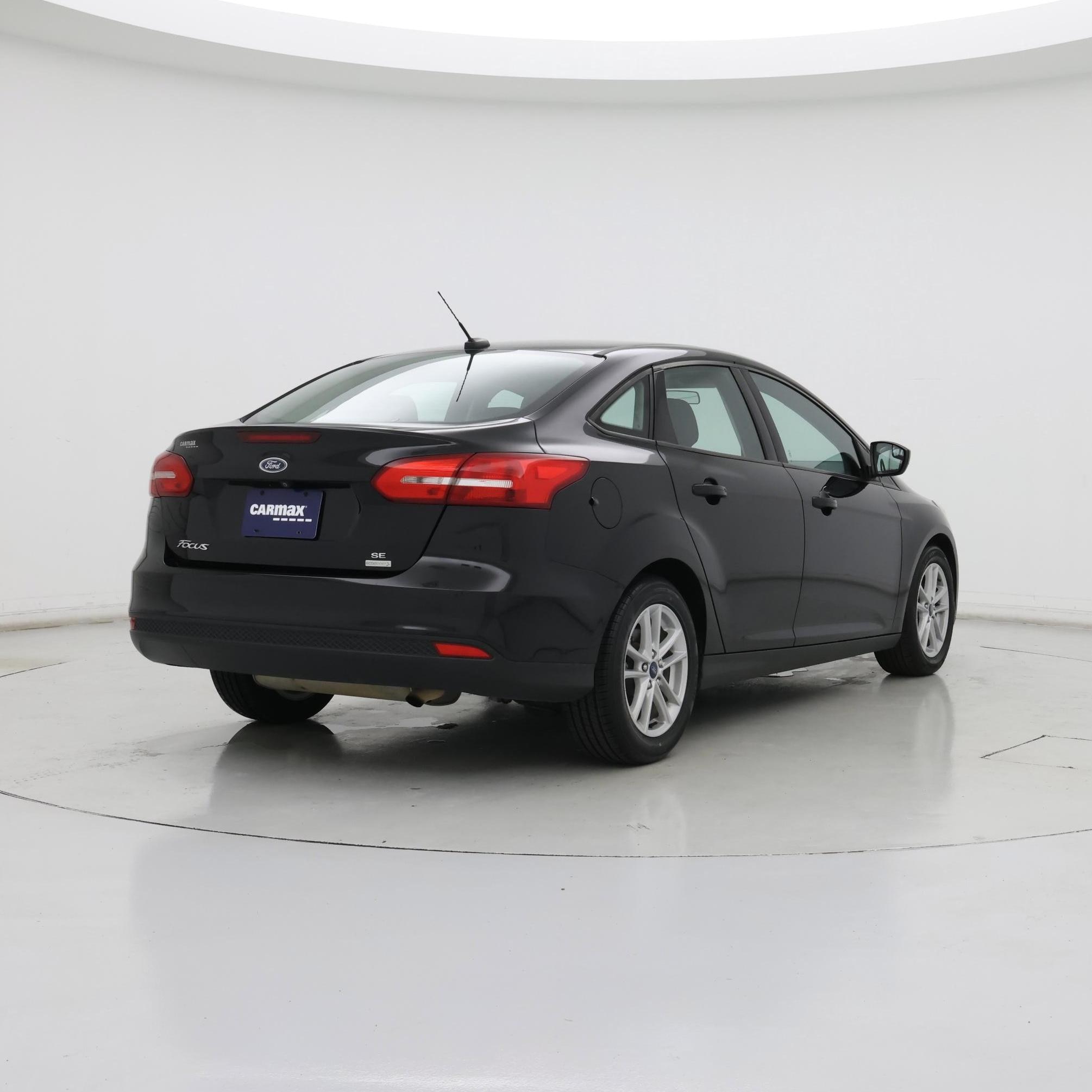 Thumbnail: 2018 Ford Focus - 8