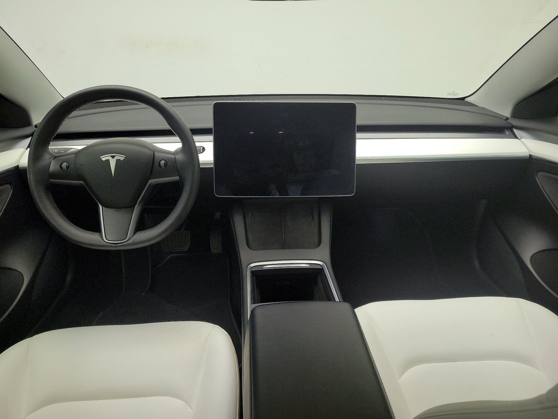 Thumbnail: 2022 Tesla Model 3 - 9