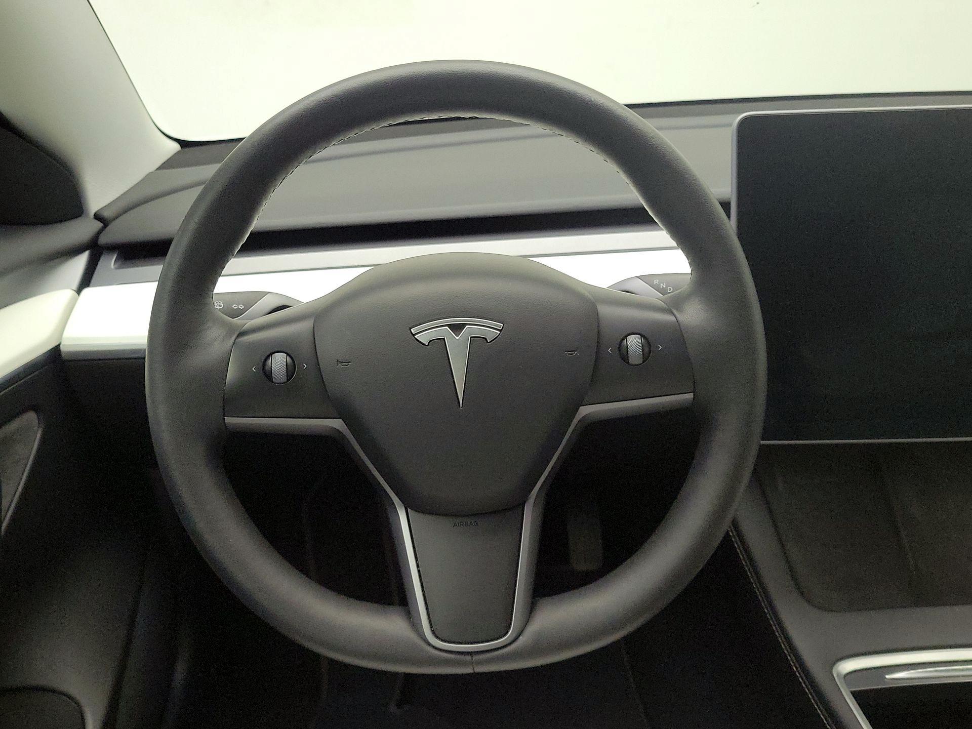 Thumbnail: 2022 Tesla Model 3 - 10