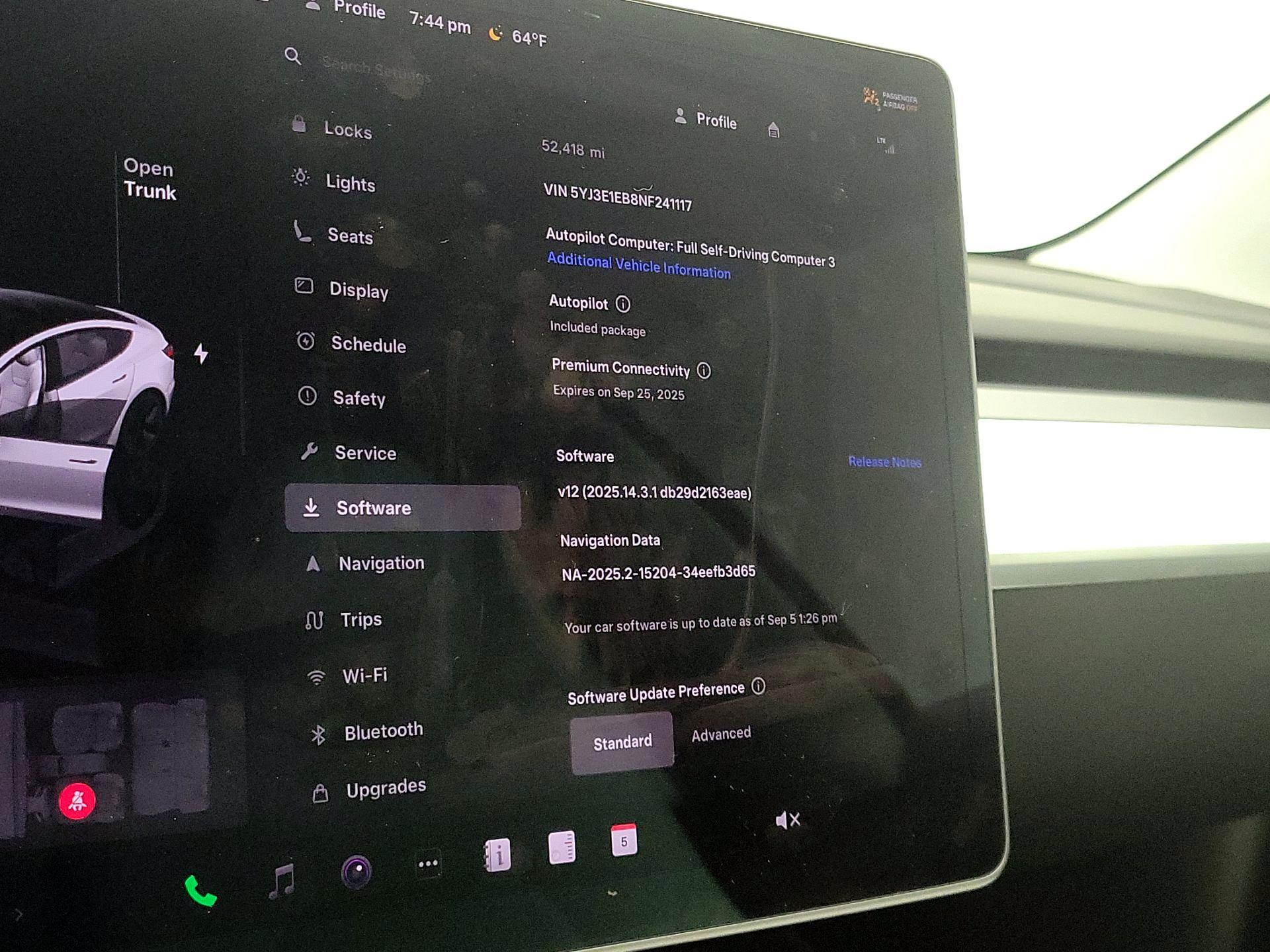 Thumbnail: 2022 Tesla Model 3 - 13