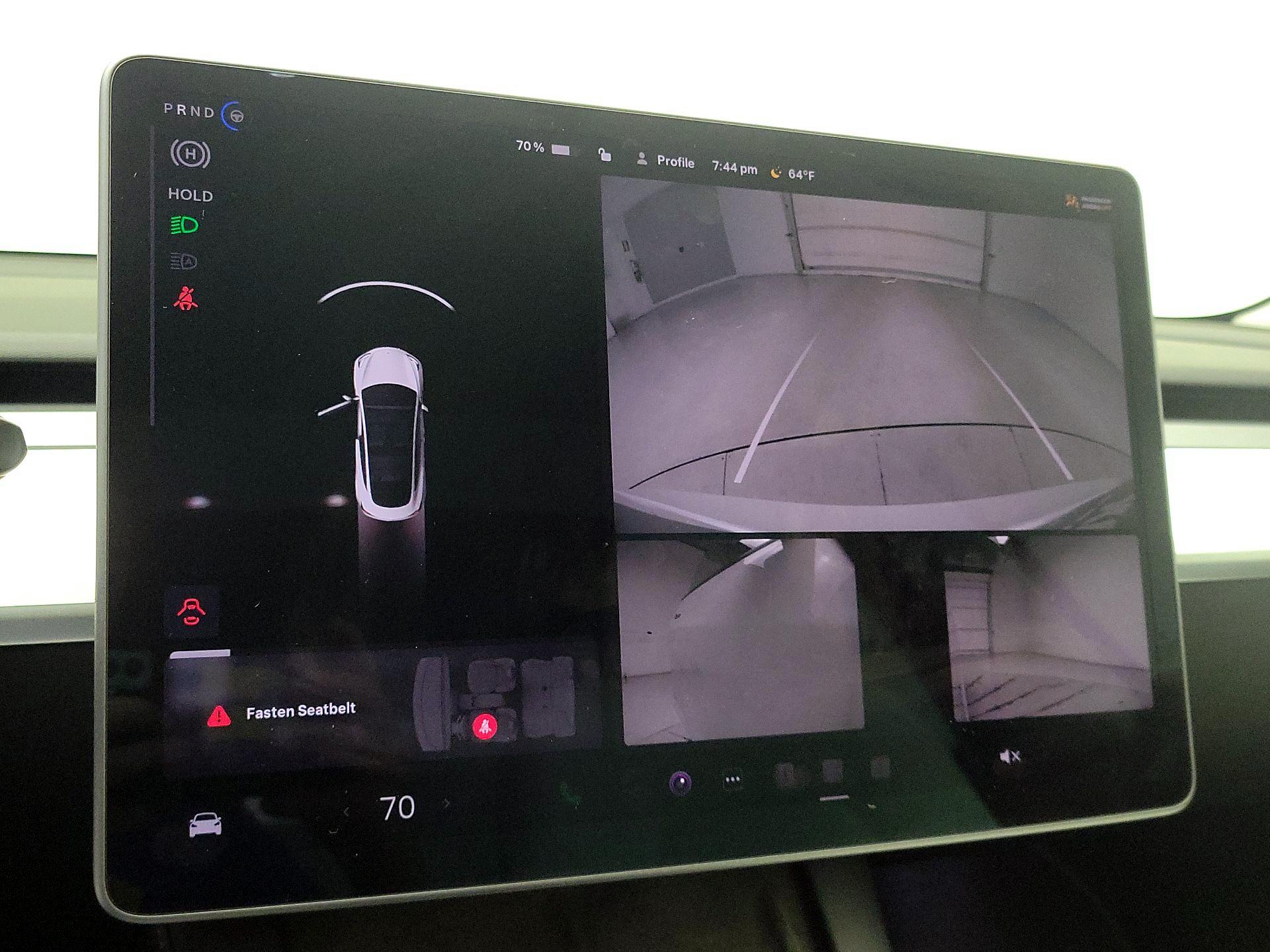 Thumbnail: 2022 Tesla Model 3 - 14