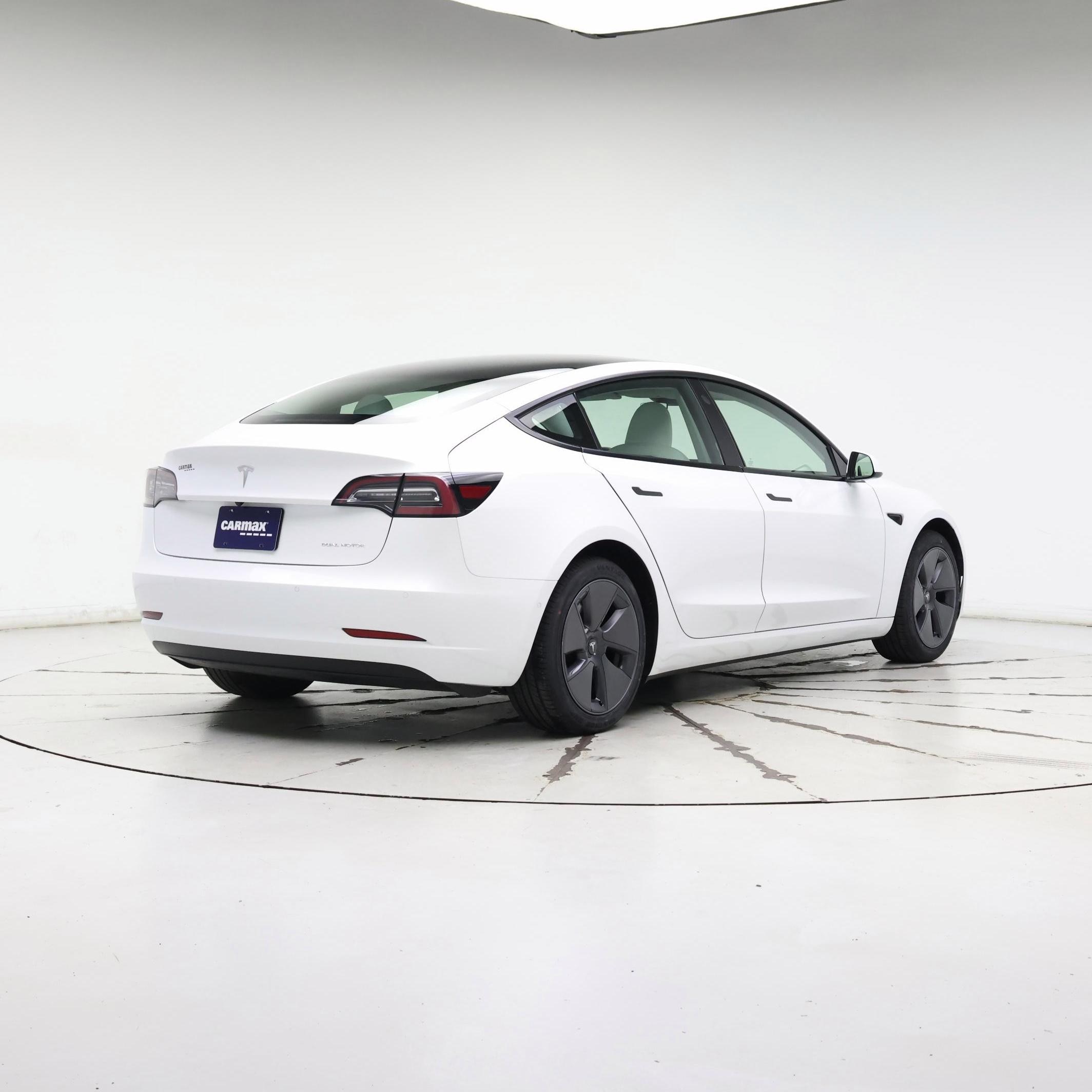 Thumbnail: 2022 Tesla Model 3 - 8
