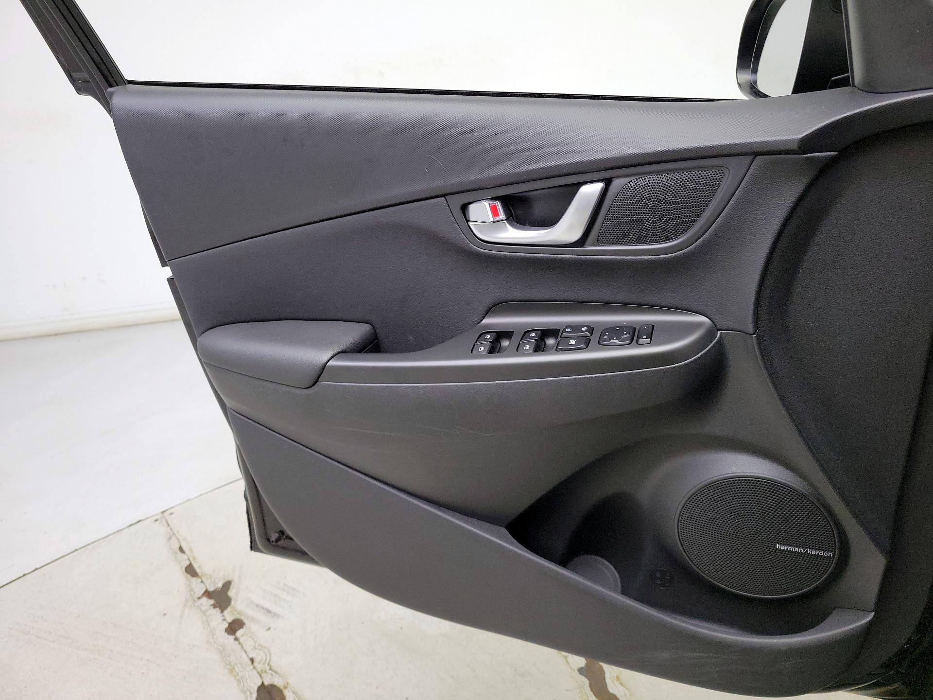 Thumbnail: 2022 Hyundai Kona - 12