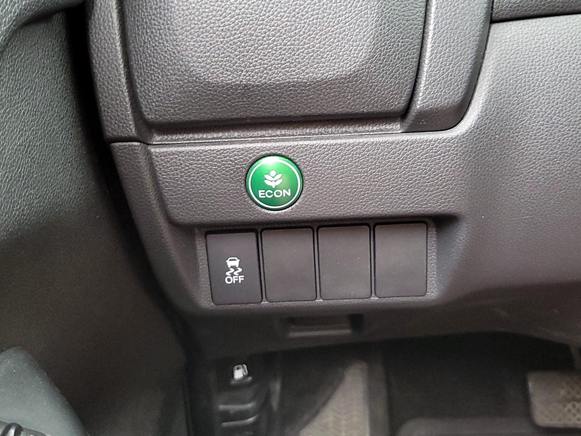 Thumbnail: 2015 Honda Fit - 13