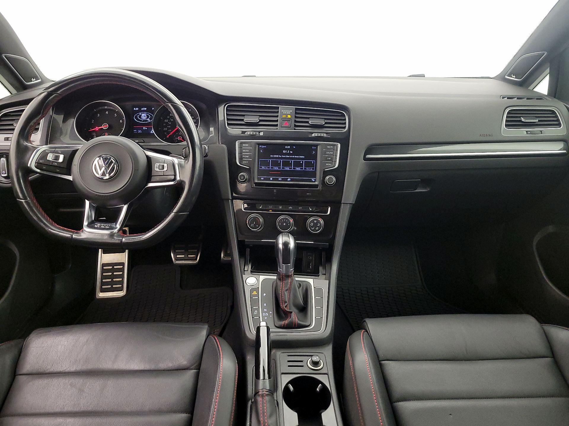 Thumbnail: 2017 Volkswagen Golf - 9