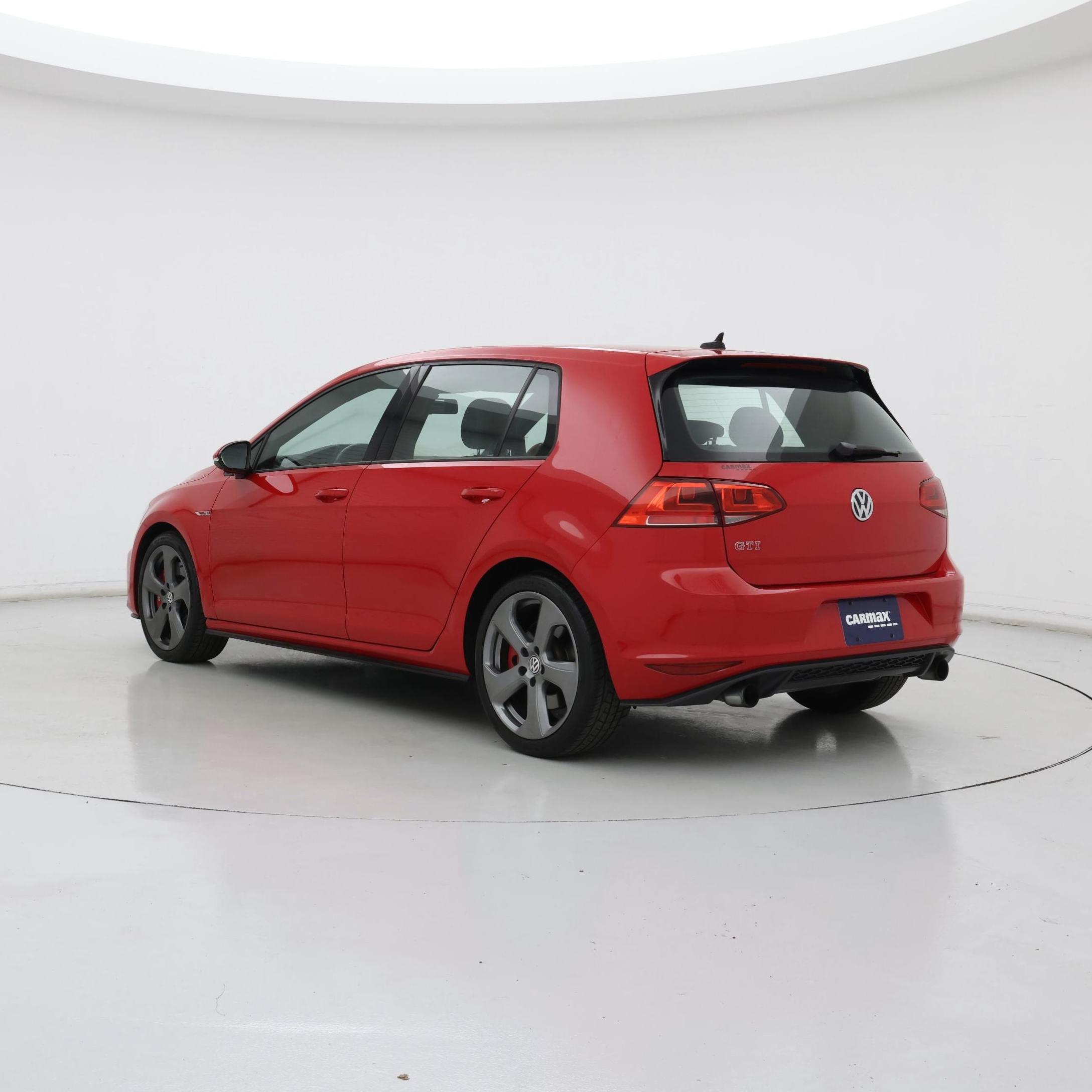 Thumbnail: 2017 Volkswagen Golf - 2