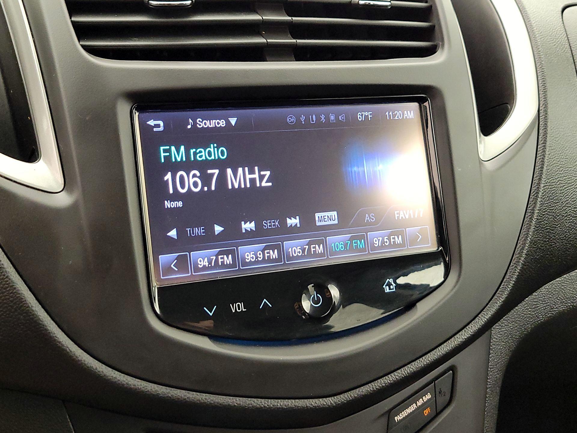 Thumbnail: 2016 Chevrolet Trax - 15