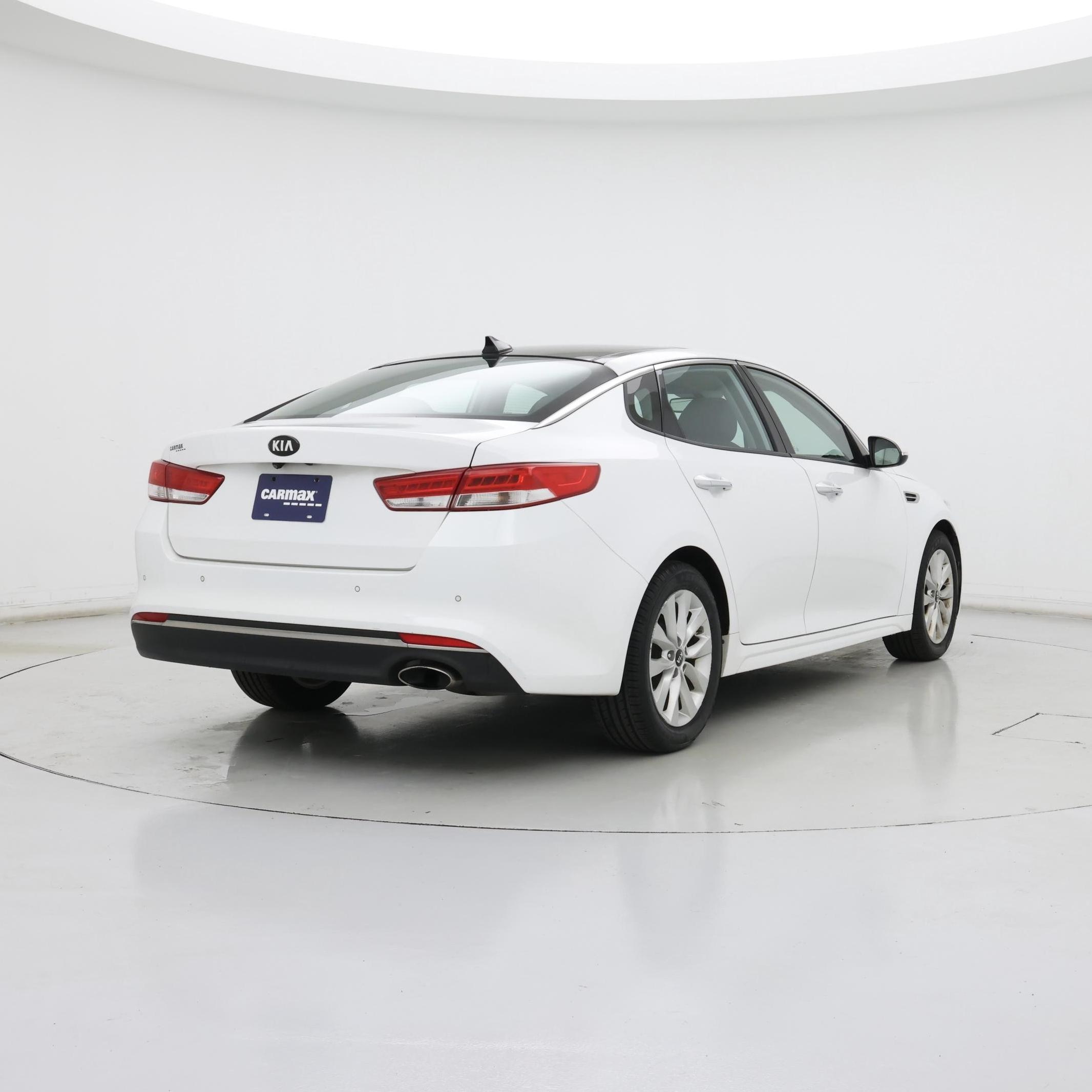 Thumbnail: 2016 Kia Optima - 8