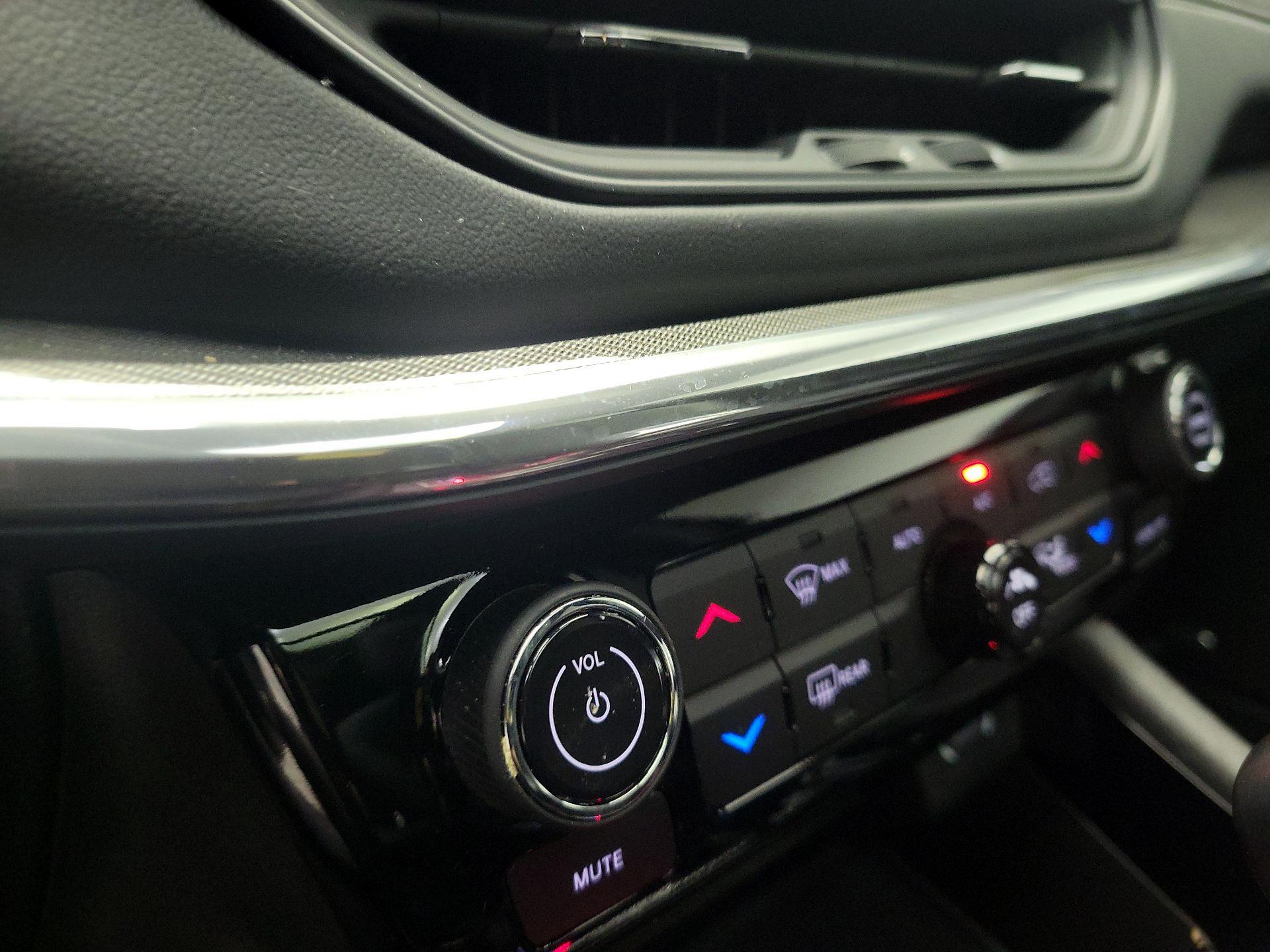 Thumbnail: 2023 Jeep Compass - 17