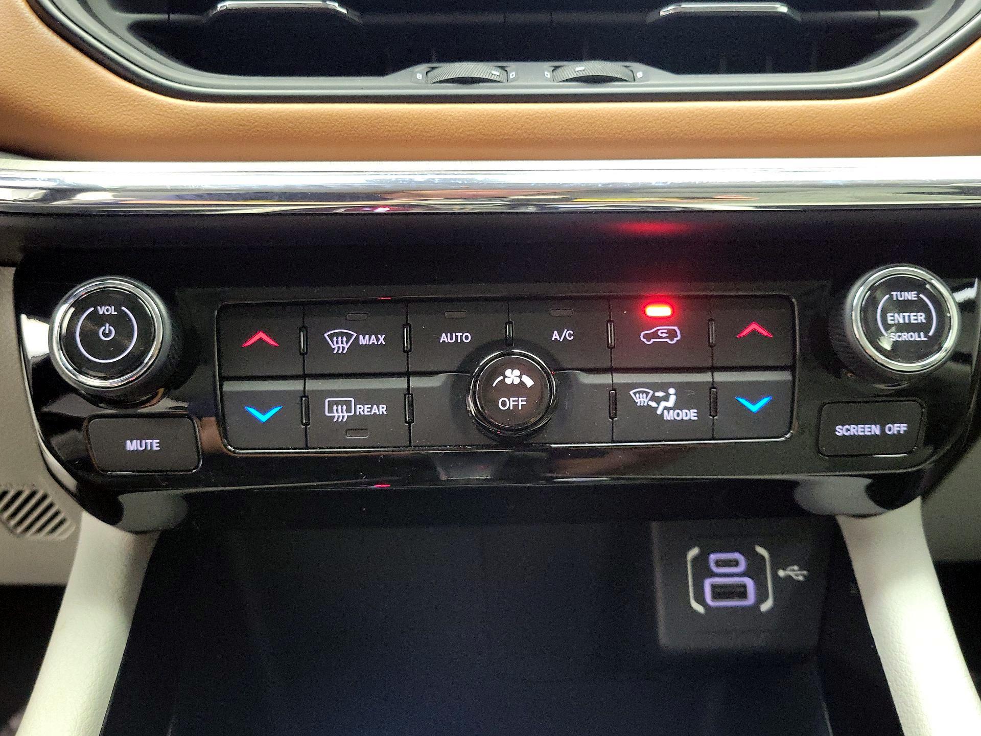 Thumbnail: 2022 Jeep Compass - 17