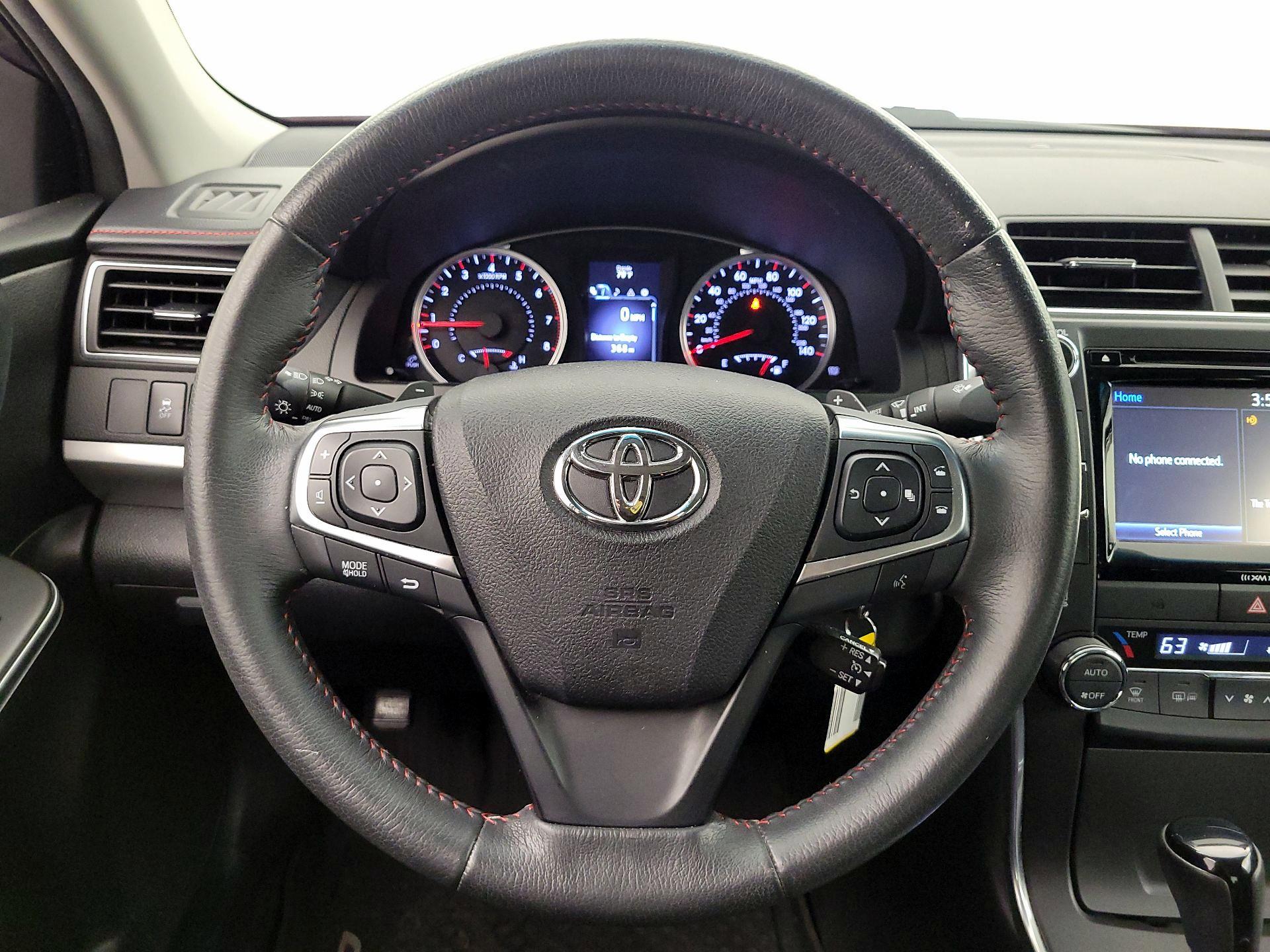 Thumbnail: 2017 Toyota Camry - 10