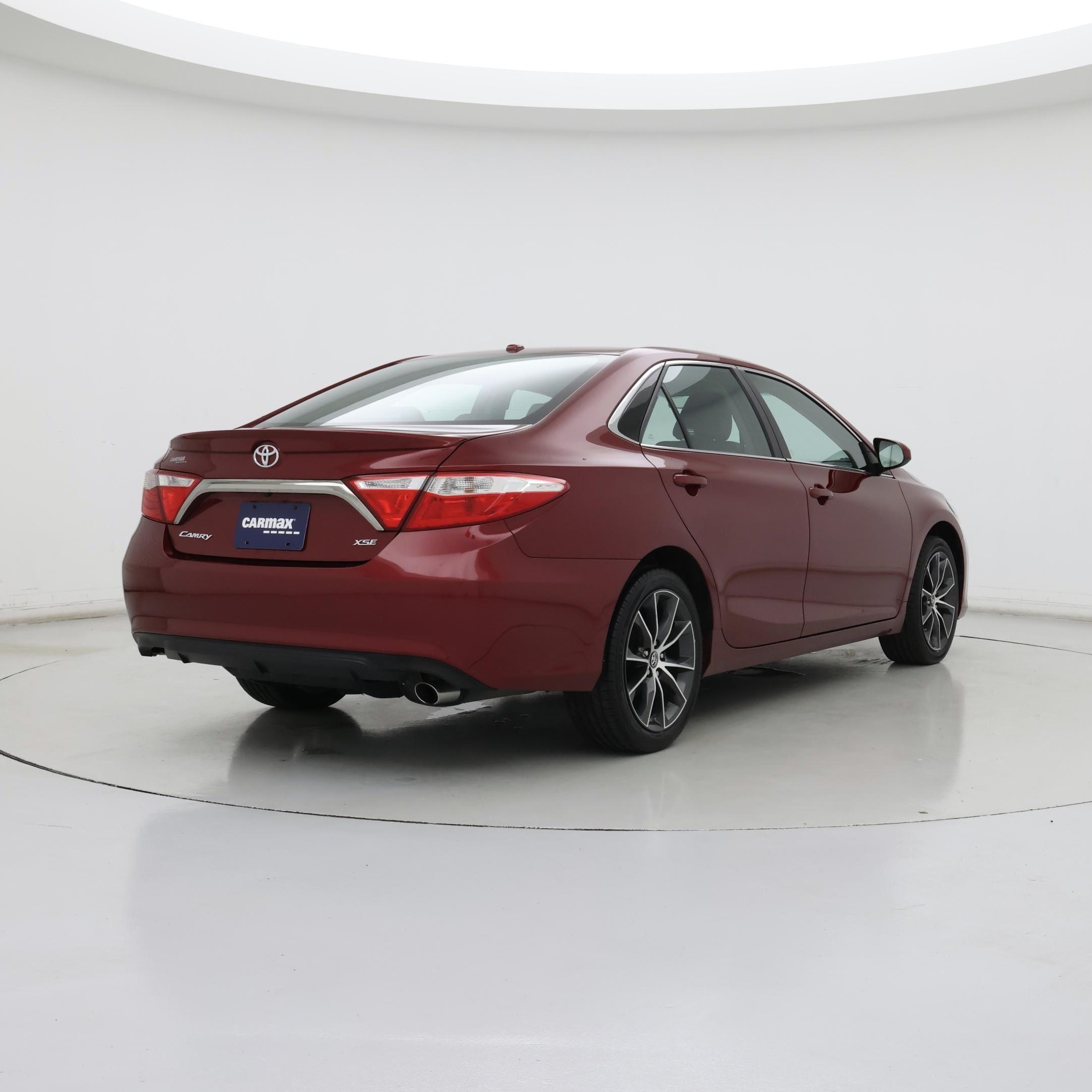 Thumbnail: 2017 Toyota Camry - 8