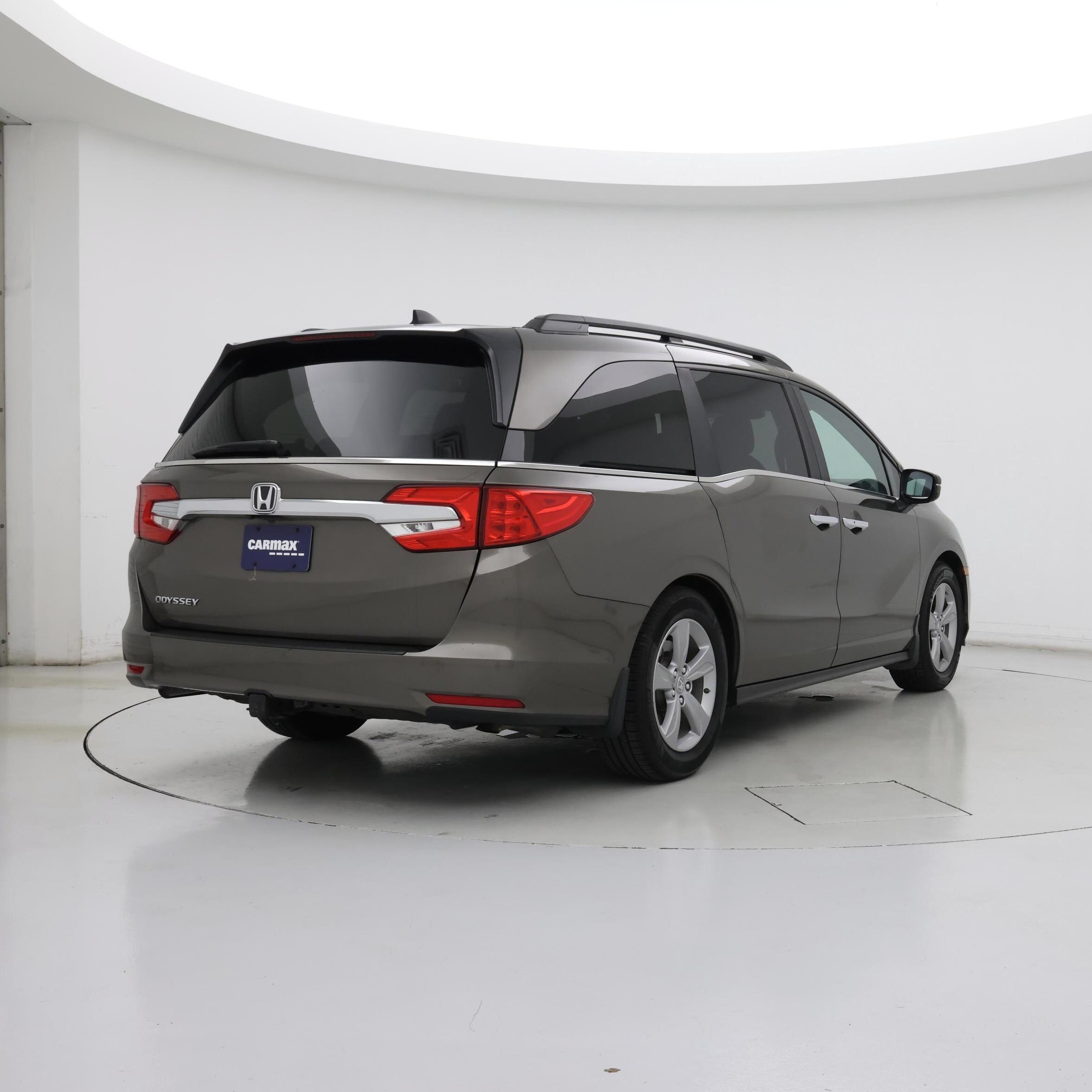 Thumbnail: 2019 Honda Odyssey - 8