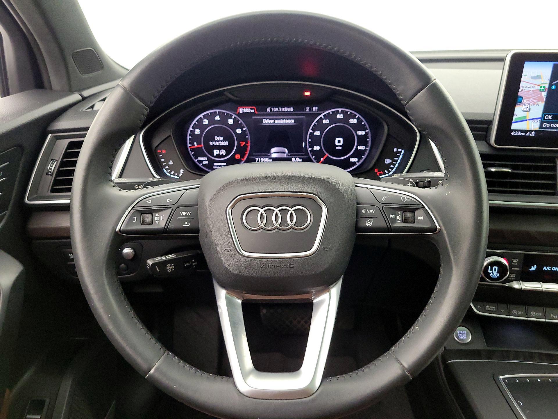 Thumbnail: 2020 Audi Q5 - 10