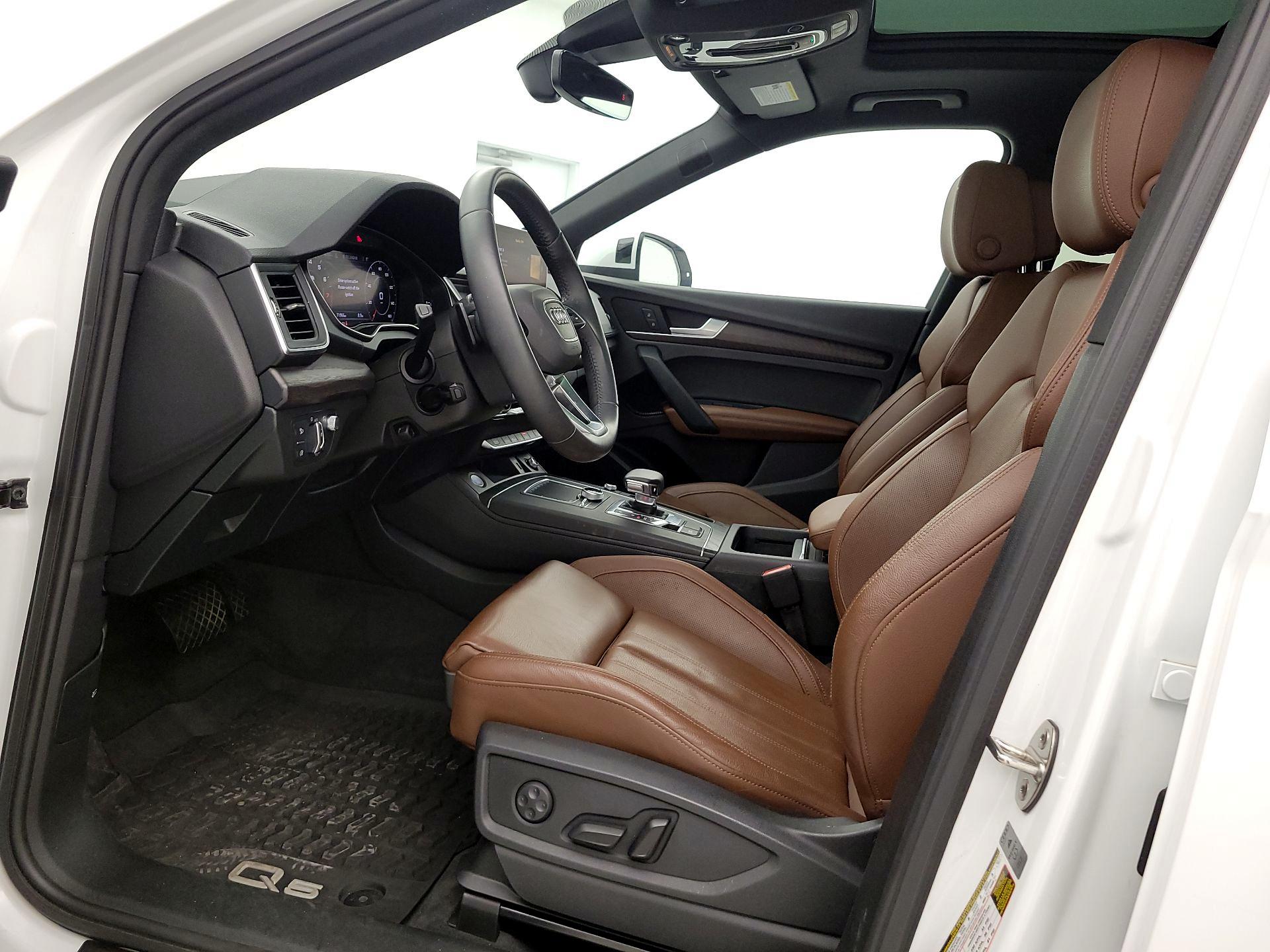 Thumbnail: 2020 Audi Q5 - 11