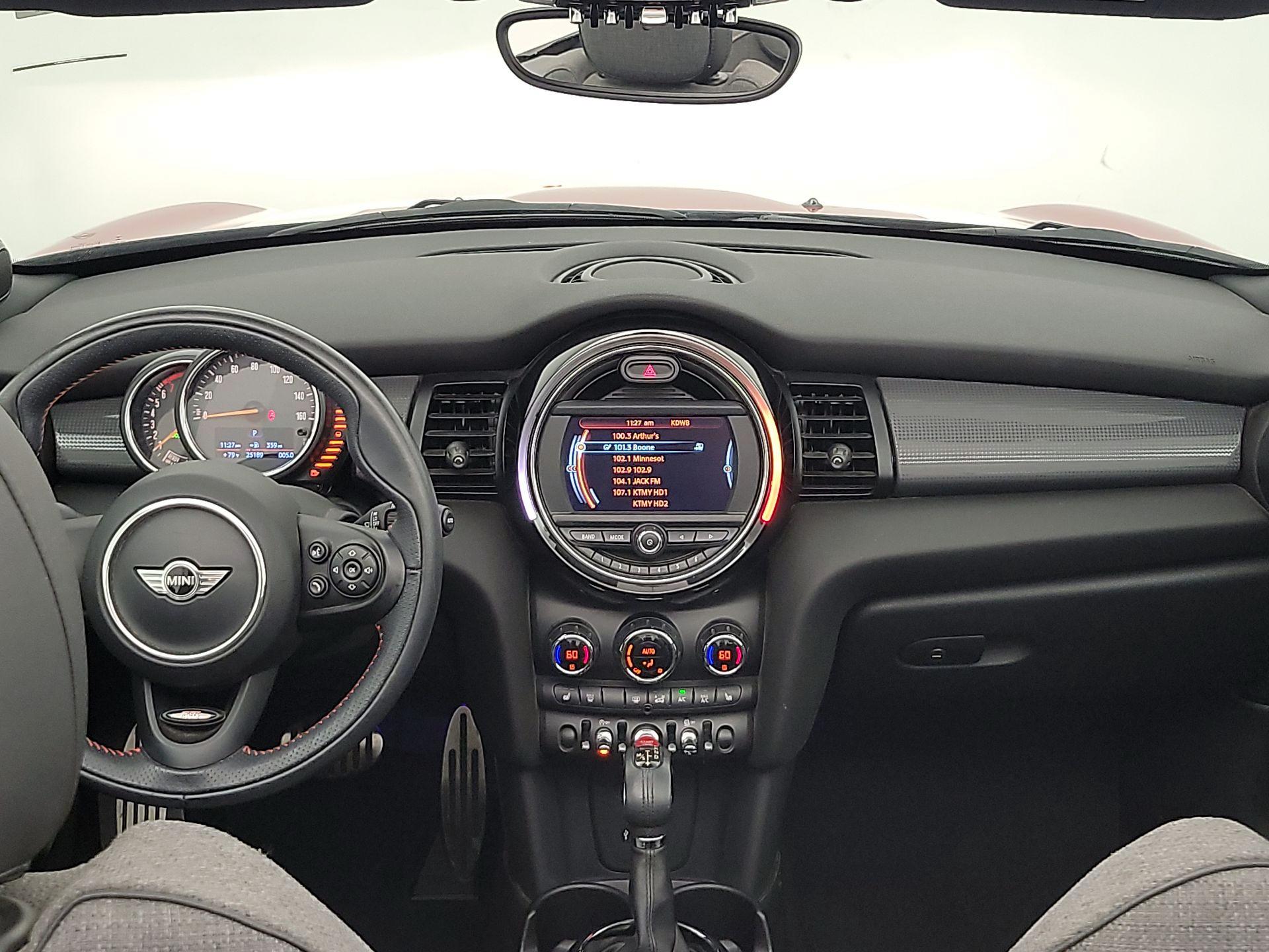 Thumbnail: 2016 MINI Cooper - 9