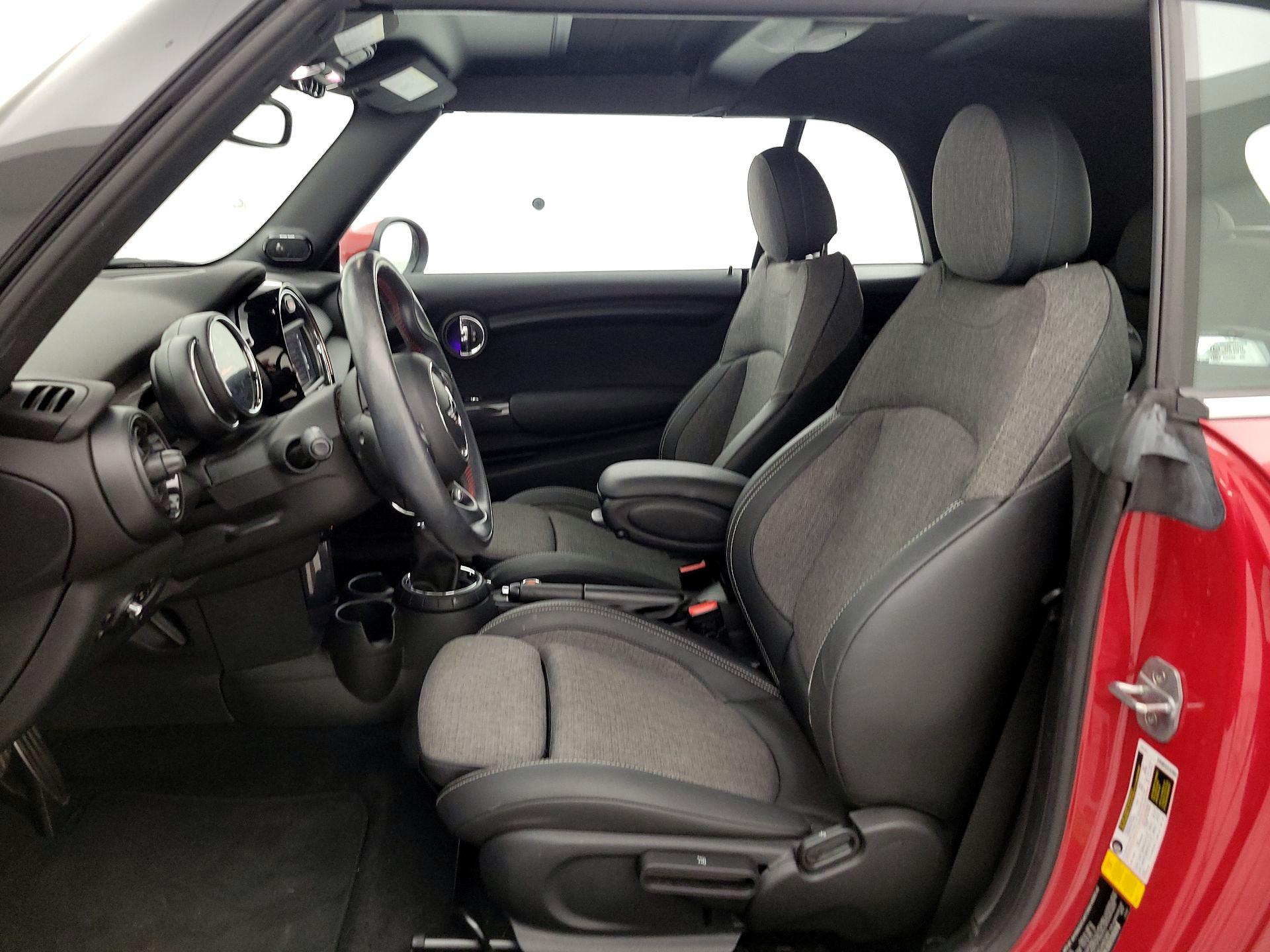 Thumbnail: 2016 MINI Cooper - 11