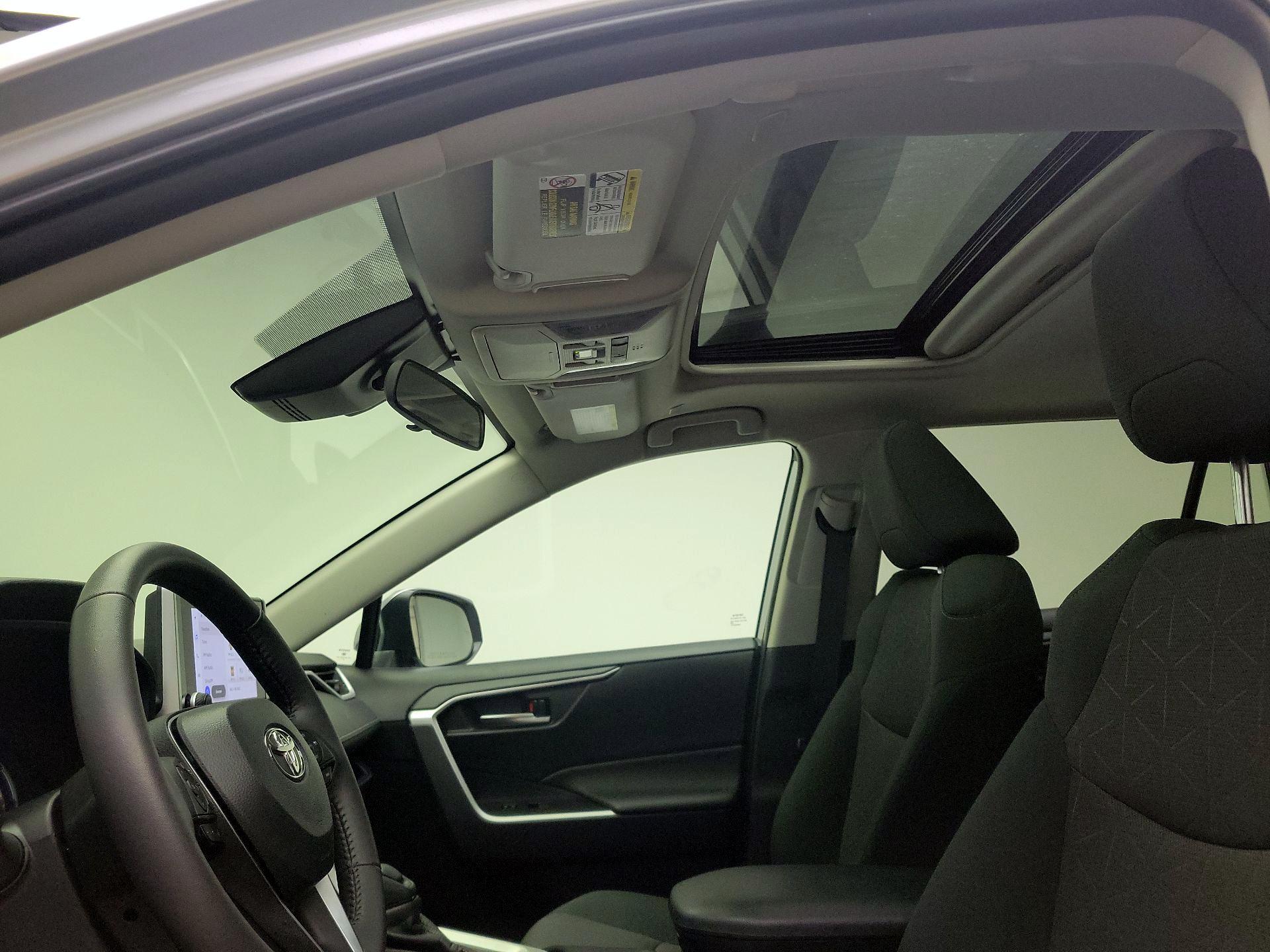 Thumbnail: 2024 Toyota RAV4 - 19