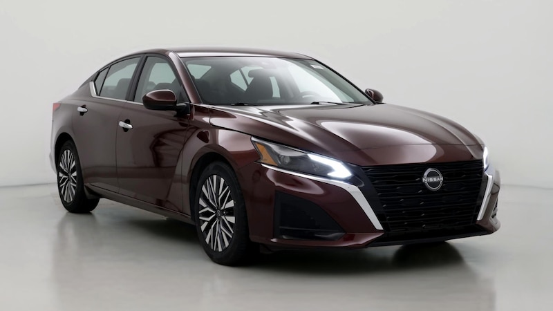 2023 Nissan Altima SV Hero Image