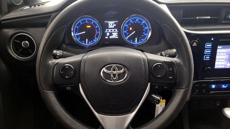 2017 Toyota Corolla LE 10