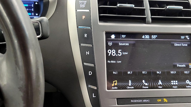 2017 Lincoln MKZ Black Label 18
