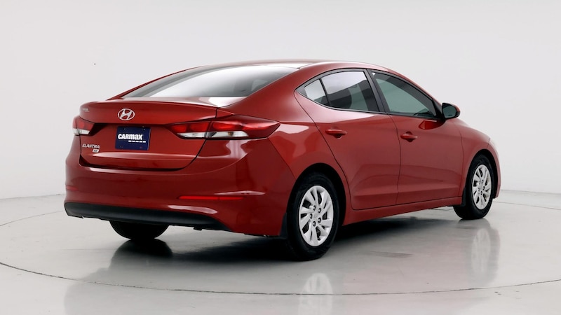 2018 Hyundai Elantra SE 8