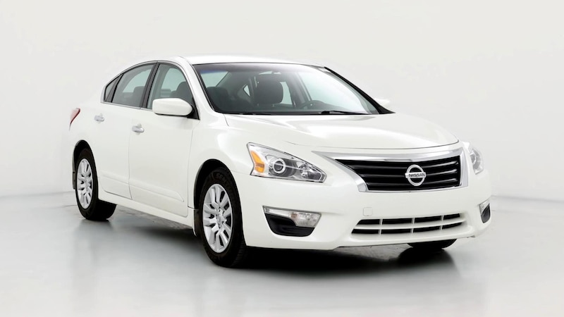 2014 Nissan Altima S Hero Image