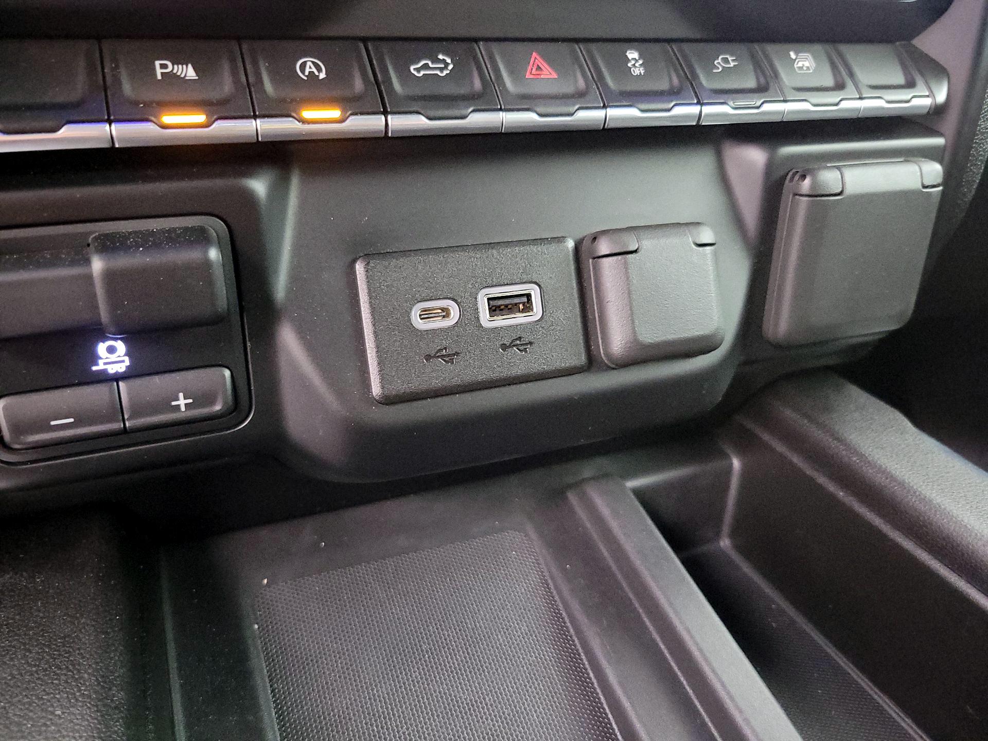 Thumbnail: 2019 Chevrolet Silverado 1500 - 18